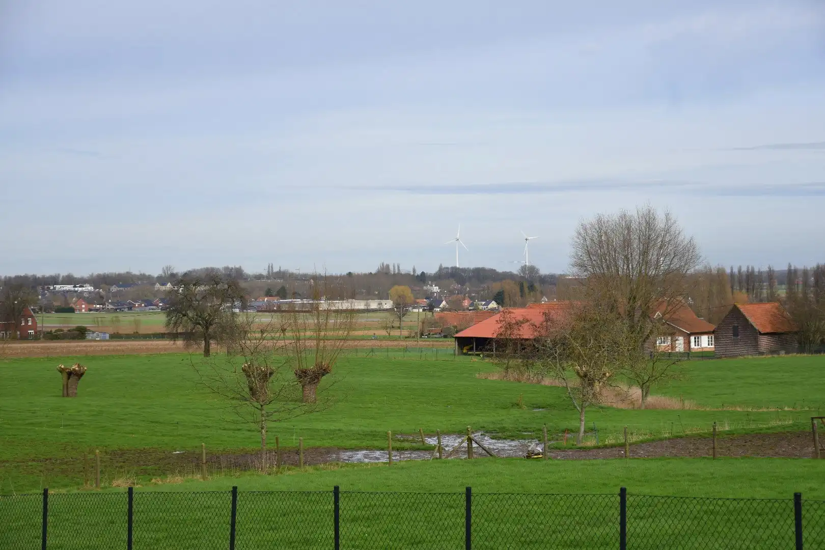 Te renoveren eigendom met héél veel potentieel in Bellegem-centrum foto 12