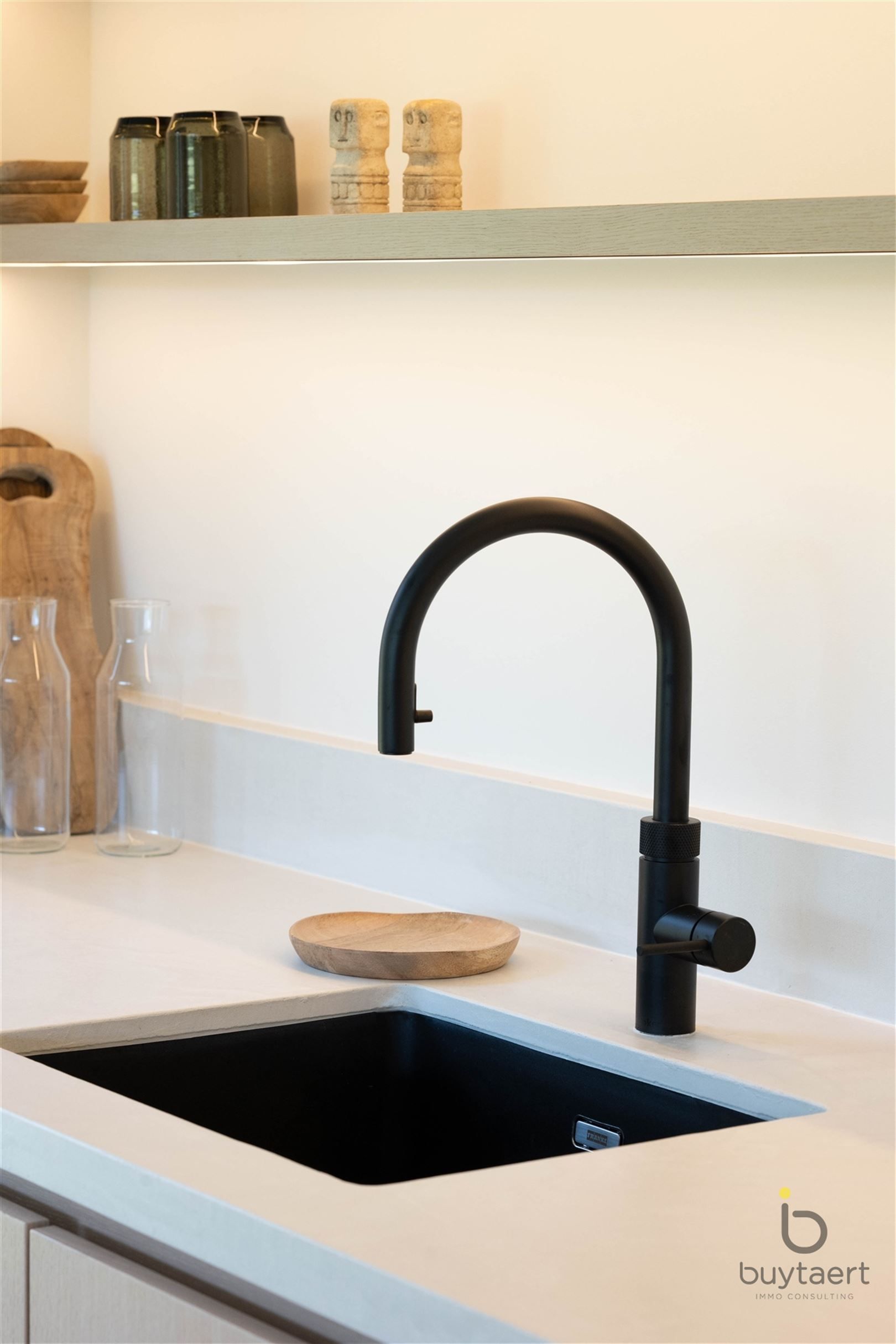 Knap gemeubeld gelijkvloers appartement te 's Gravenwezel met uizicht op natuurgebied! foto 16