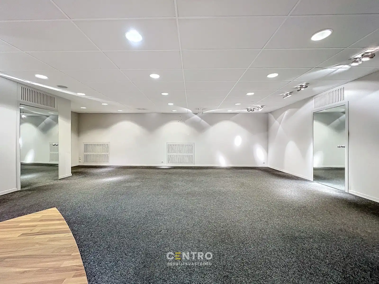 Winkelruimte van ± 212 m² te Roeselare - dicht bij de Grote Markt aan héél AANTREKKELIJKE prijs! foto 7