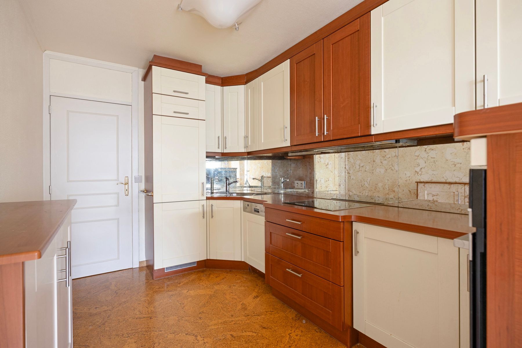 Appartement te huur foto 11