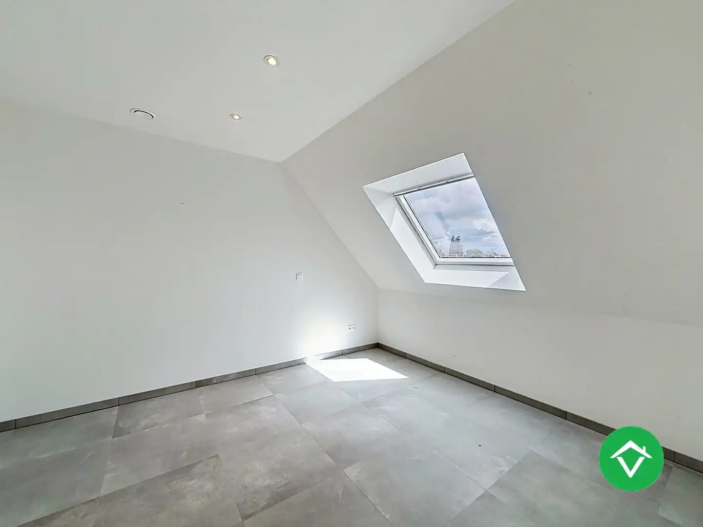 Centraal gelegen nieuwbouwwoning met 3 slaapkamers, tuin en overdekte autostaanplaats foto 20