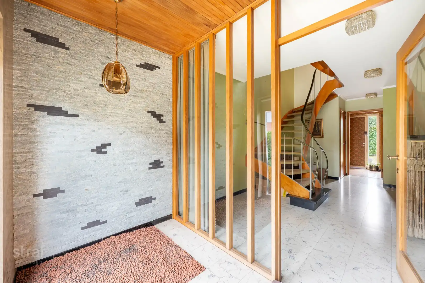 Bel-etage met drie ruime slaapkamers en een gezellige tuin foto 7