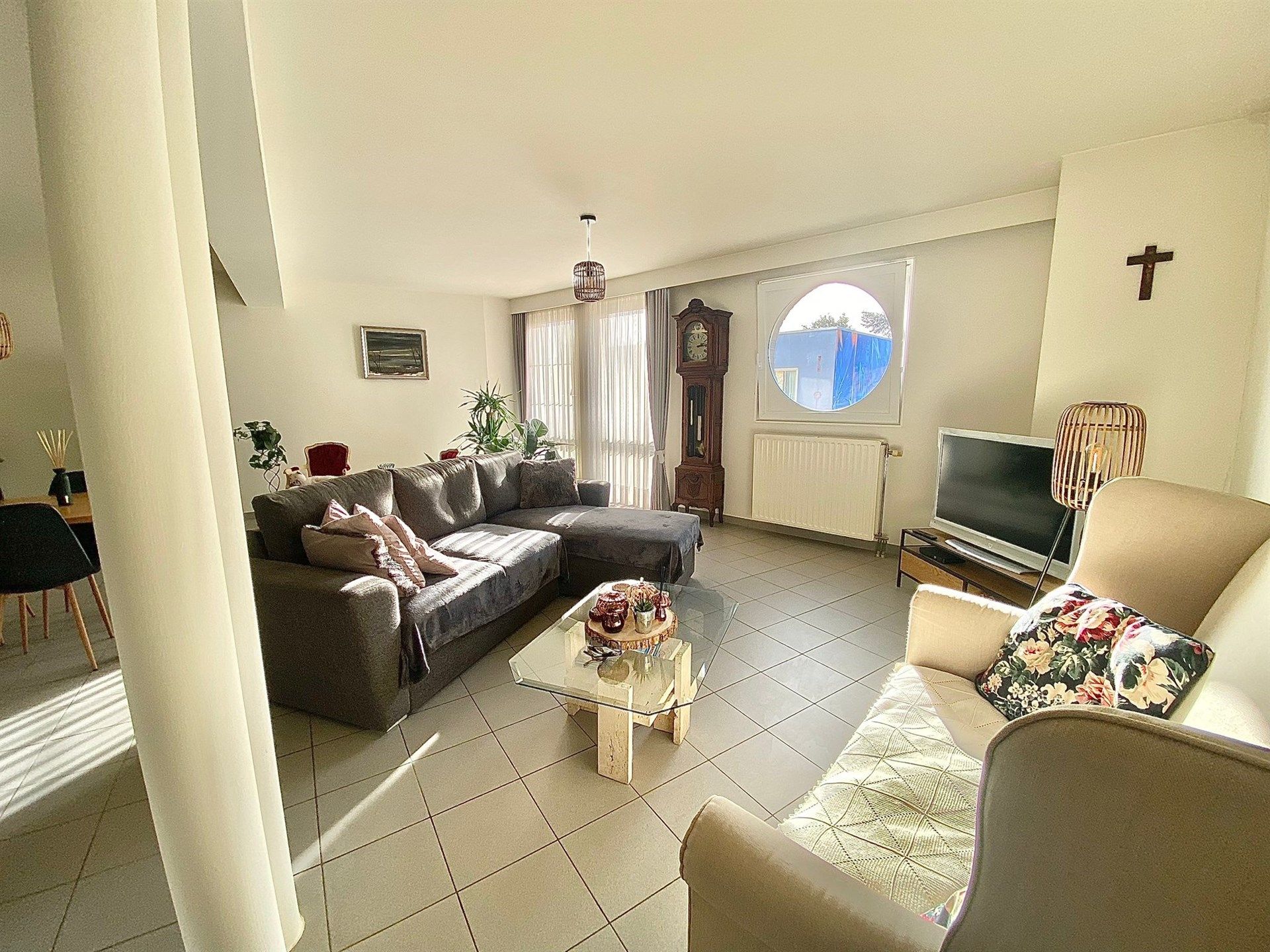 Appartement met twee slaapkamers en staanplaats nabij het centrum van Aalst foto 4