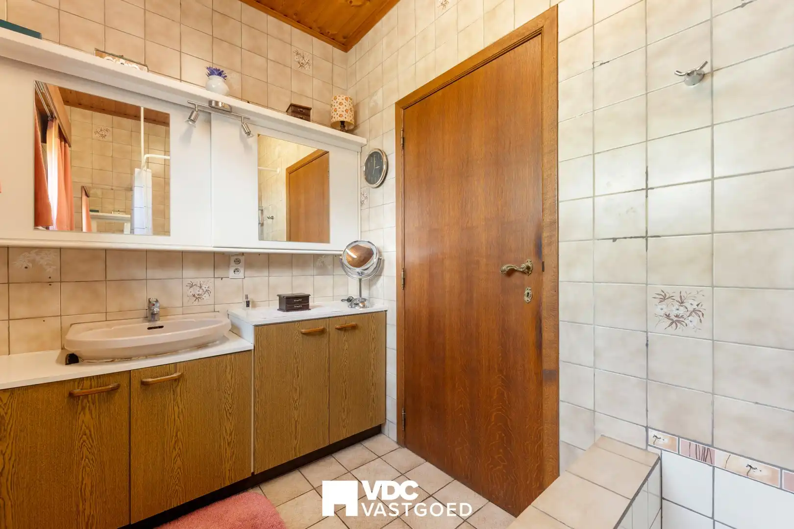 Ruime gelijkvloerse woning op een perceel van bijna 10 are foto 23