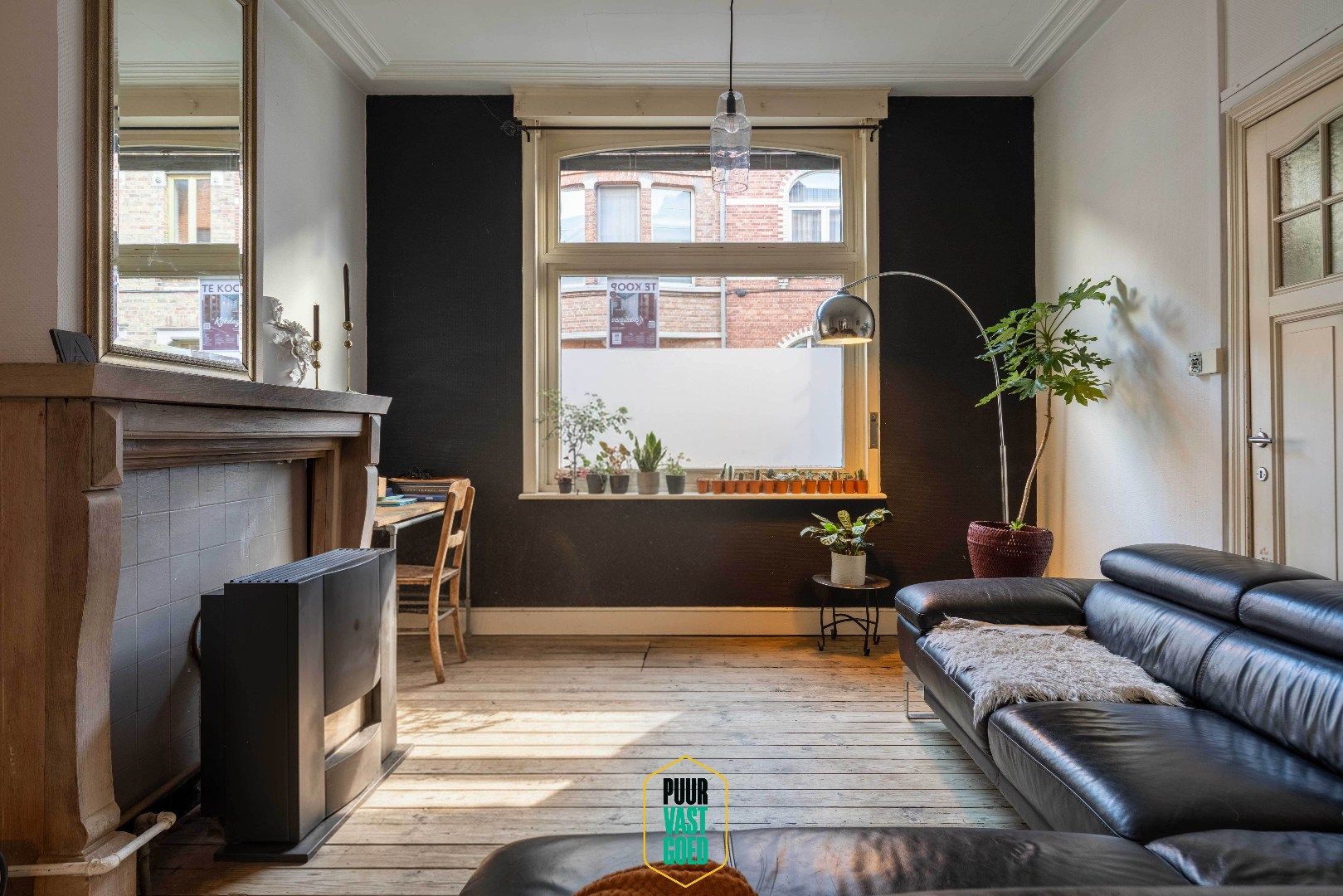 Karaktervolle burgerwoning met 5 slaapkamers en zonnige tuin, nabij de Kruispoort. foto 4