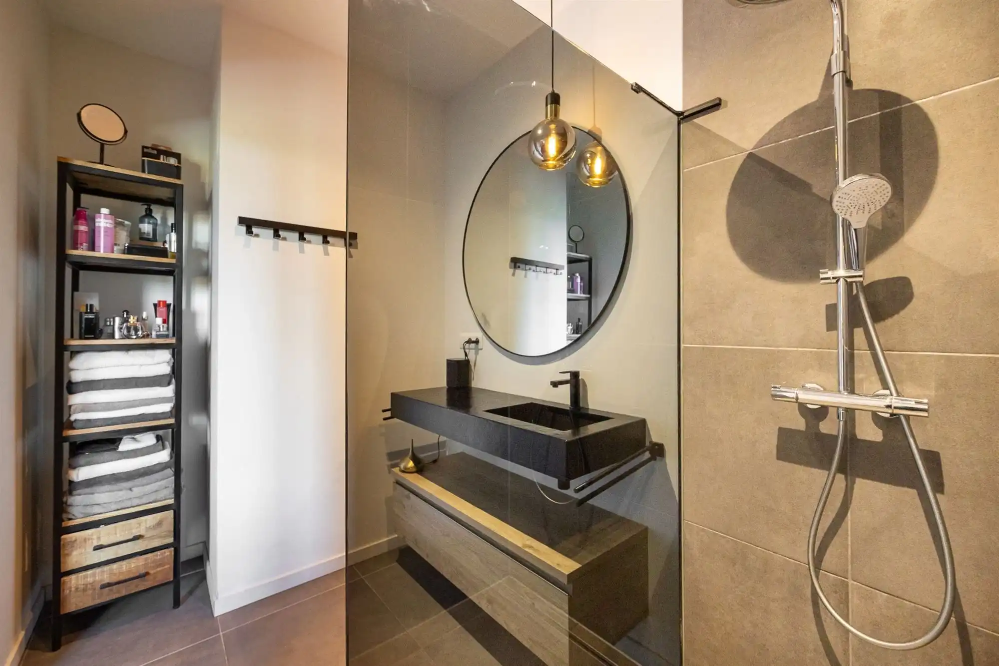 Instapklaar en modern dakapp. met 2 terrassen foto 19