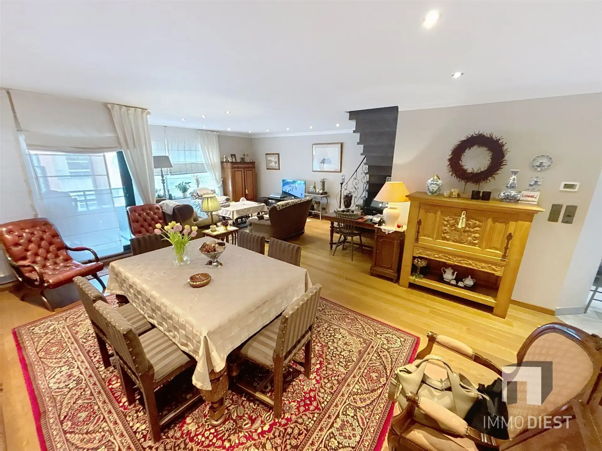 Duplex 176m2 - 3 slaapkamers - garagebox foto 4