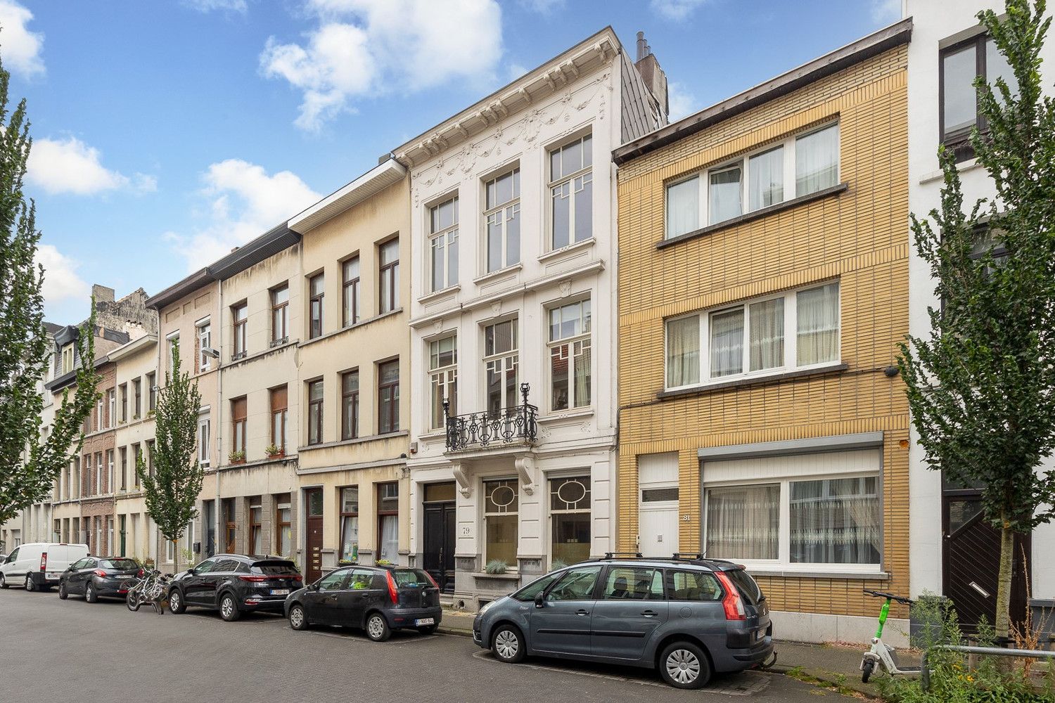 Prachtige herenwoning (+-260m² bewoonbaar) met leuke stadstuin en schitterende authentieke elementen te Antwerpen-Noord foto 3