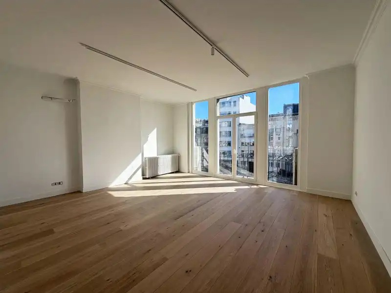 Prestigieus kantoor te huur foto 9