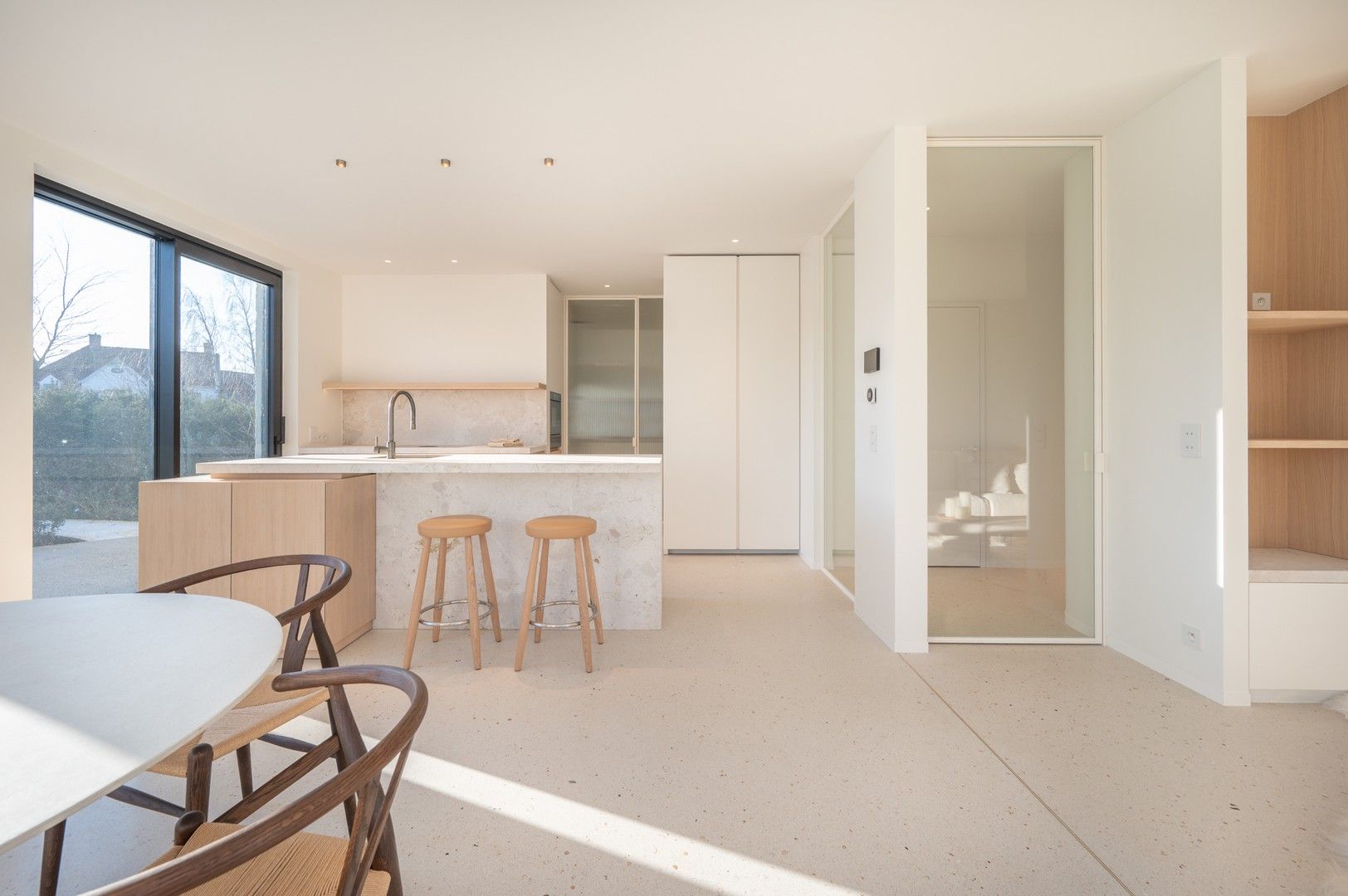 Instapklare nieuwbouwvilla met 5 slaapkamers en zuidgerichte tuin foto 8