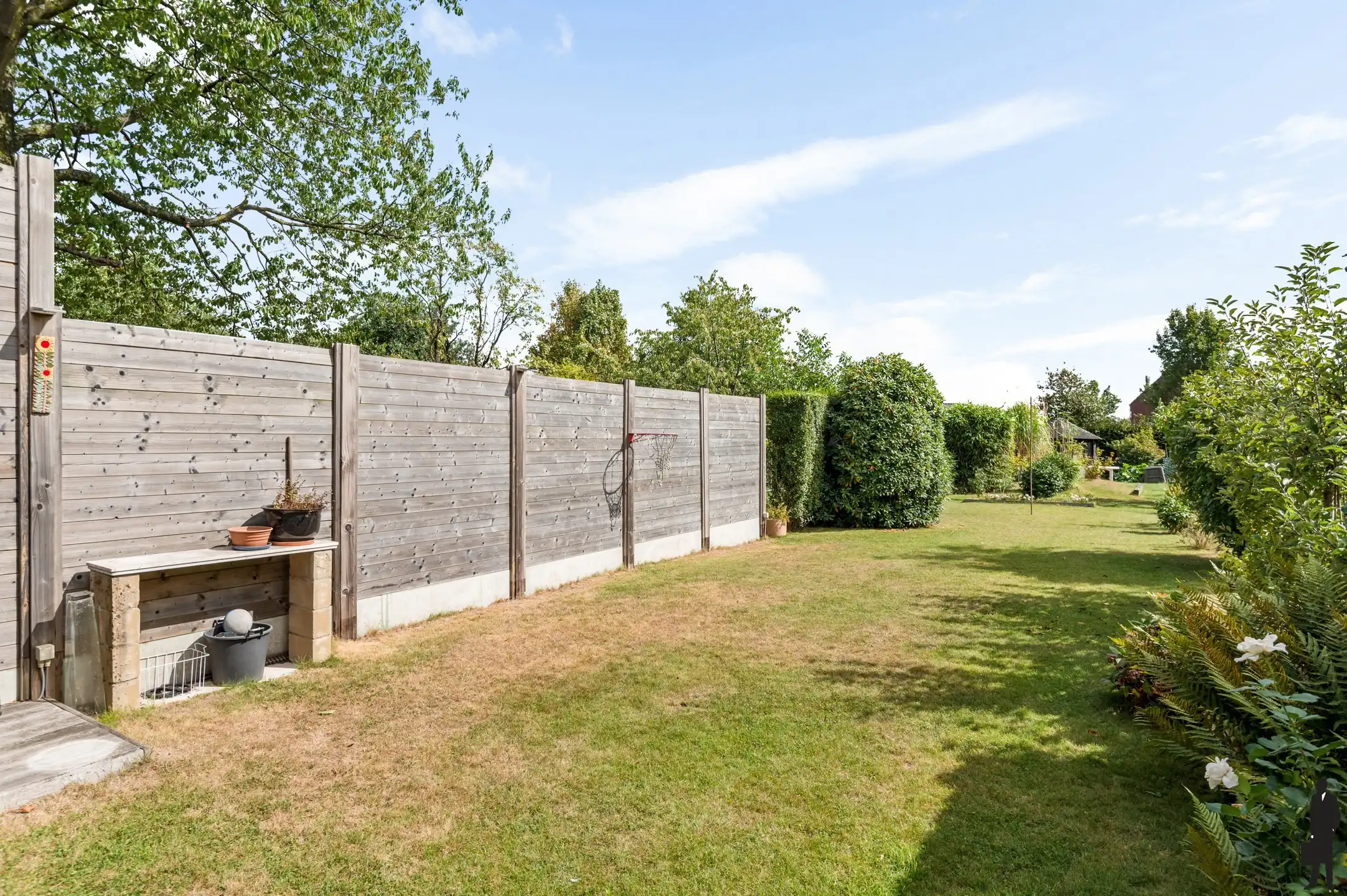 Karaktervolle split-level woning met 4 slpks en zonnige tuin foto 12