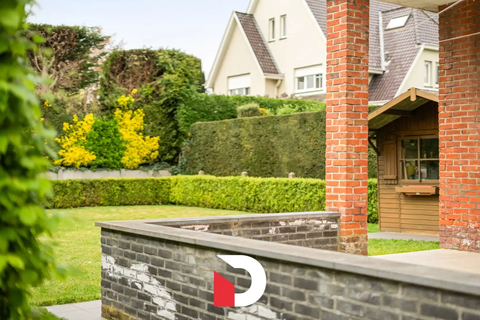 Modernistische villa met prachtige, zongerichte tuin gelegen te 'Kristus Koning'.  foto 11