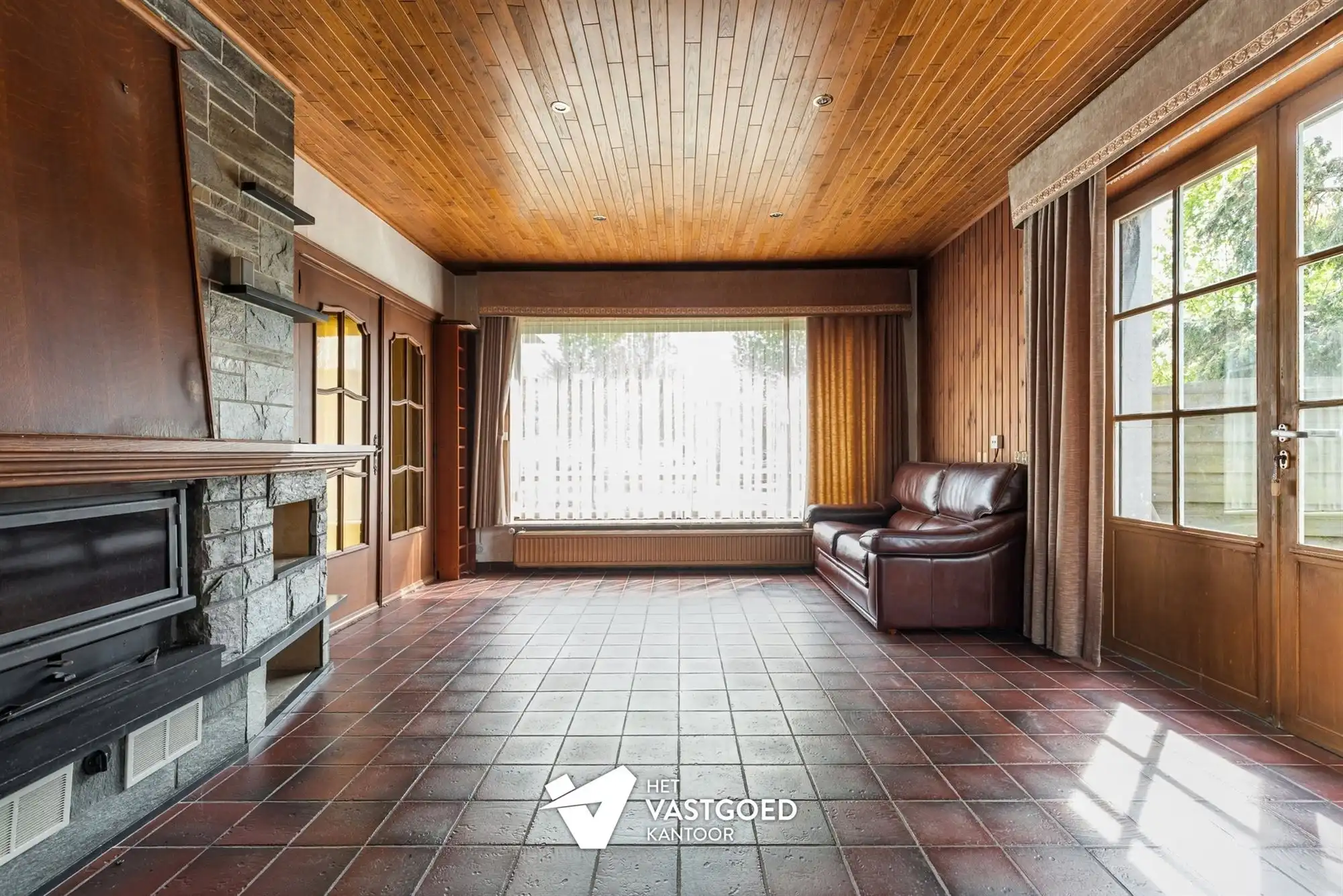 STATIGE WONING MET RENOVATIEMOGELIJKHEDEN MET 4 SLAAPKAMERS EN KNUSSE TUIN TE TESSENDERLO CENTRUM foto 4