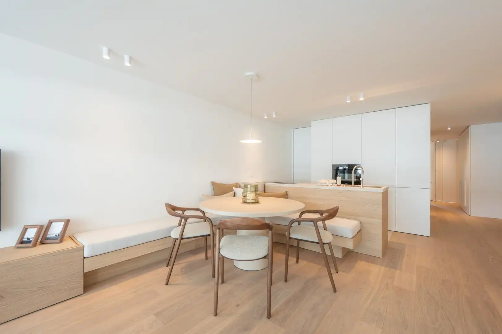 Lichtrijk, gerenoveerd appartement met uitzicht op het Lichttorenplein. foto 11
