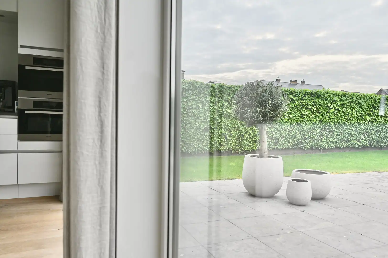 Prachtige villa met zwembad en poolhouse op toplocatie in Breendonk. foto 8