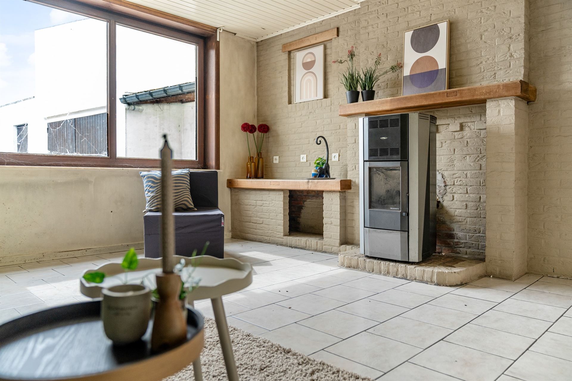 Renovatiewoning met tuin in groene omgeving. foto 9