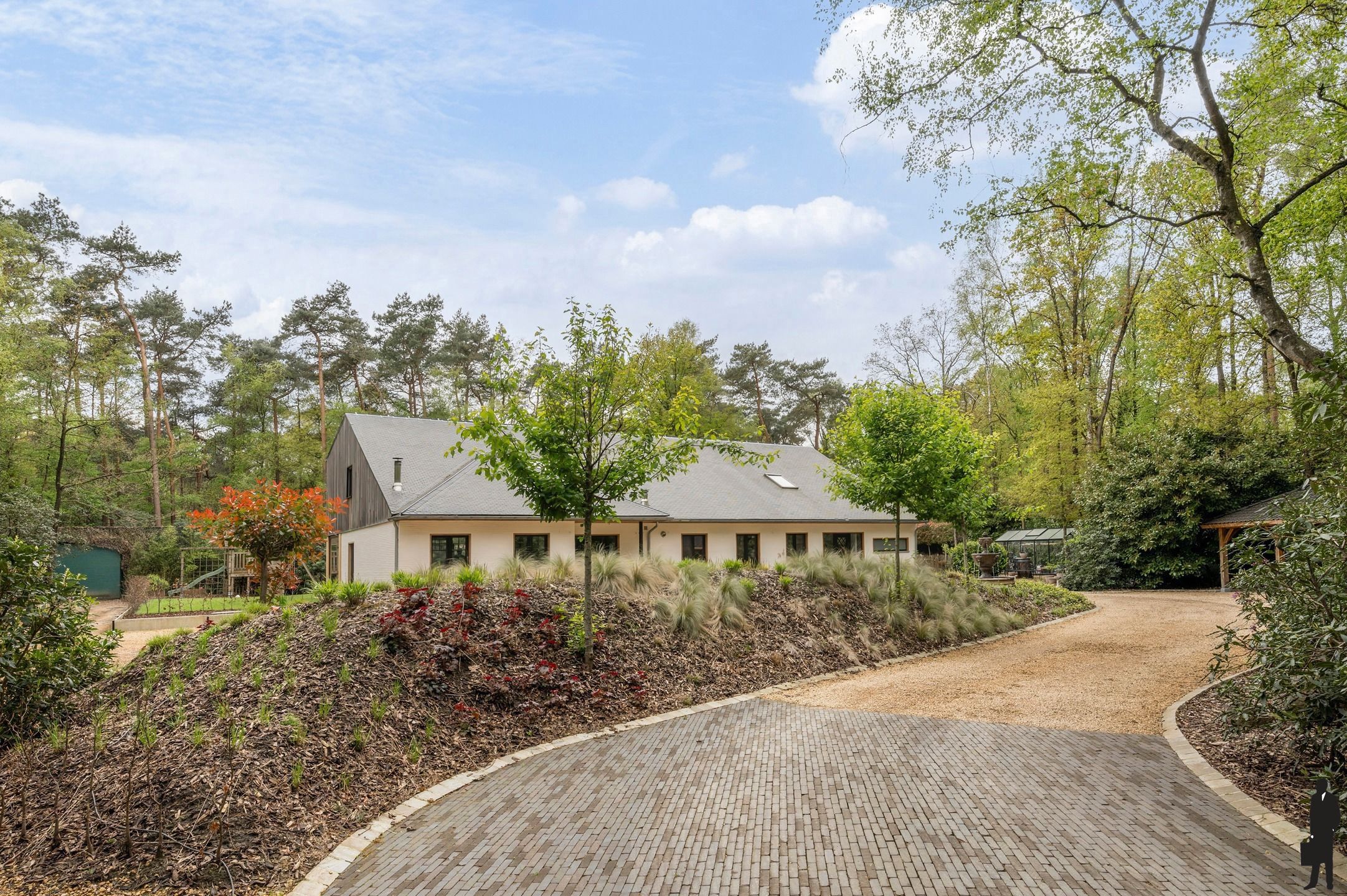 Volledige gerenoveerde villa te koop foto 68