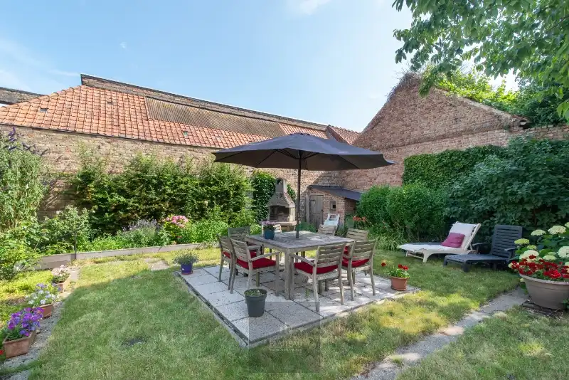 Stadswoning met zonnige tuin in het centrum van Nieuwpoort-Stad foto 32