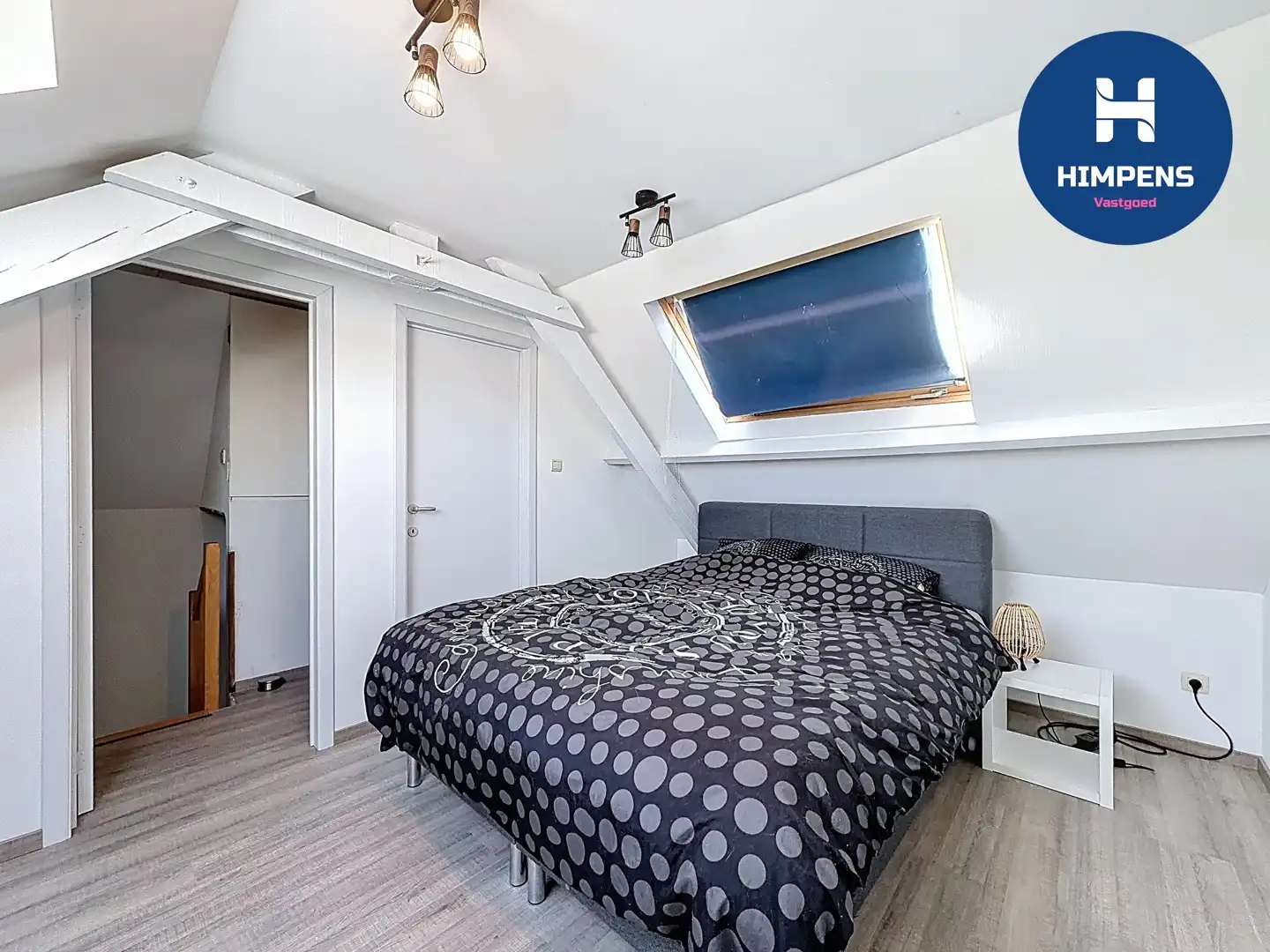 Instapklare gezinswoning met 3 slaapkamers en ruime tuin in De Panne foto 19