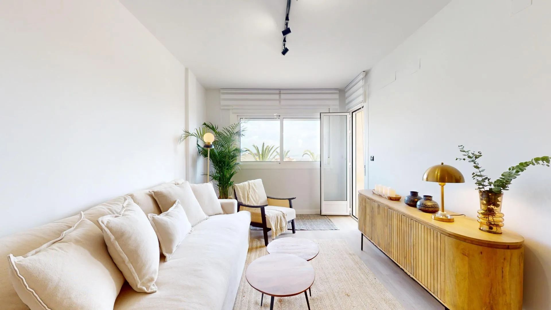 Modern wonen met uitzicht op natuur en comfort in het hart van San Miguel de Salinas foto 2