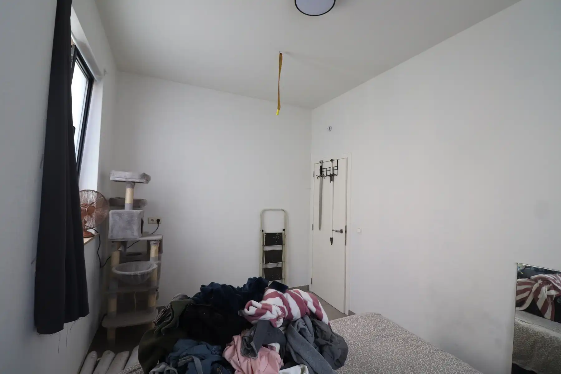 Gelijkvloers appartement met carport en gemeenschappelijke fietsenberging. foto 9