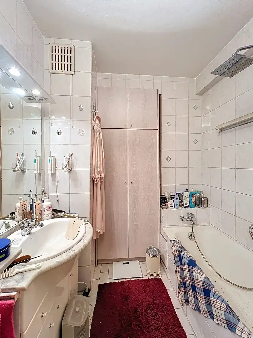 Op te frissen appartement met topligging aan het Marie-Joséplein. foto 16