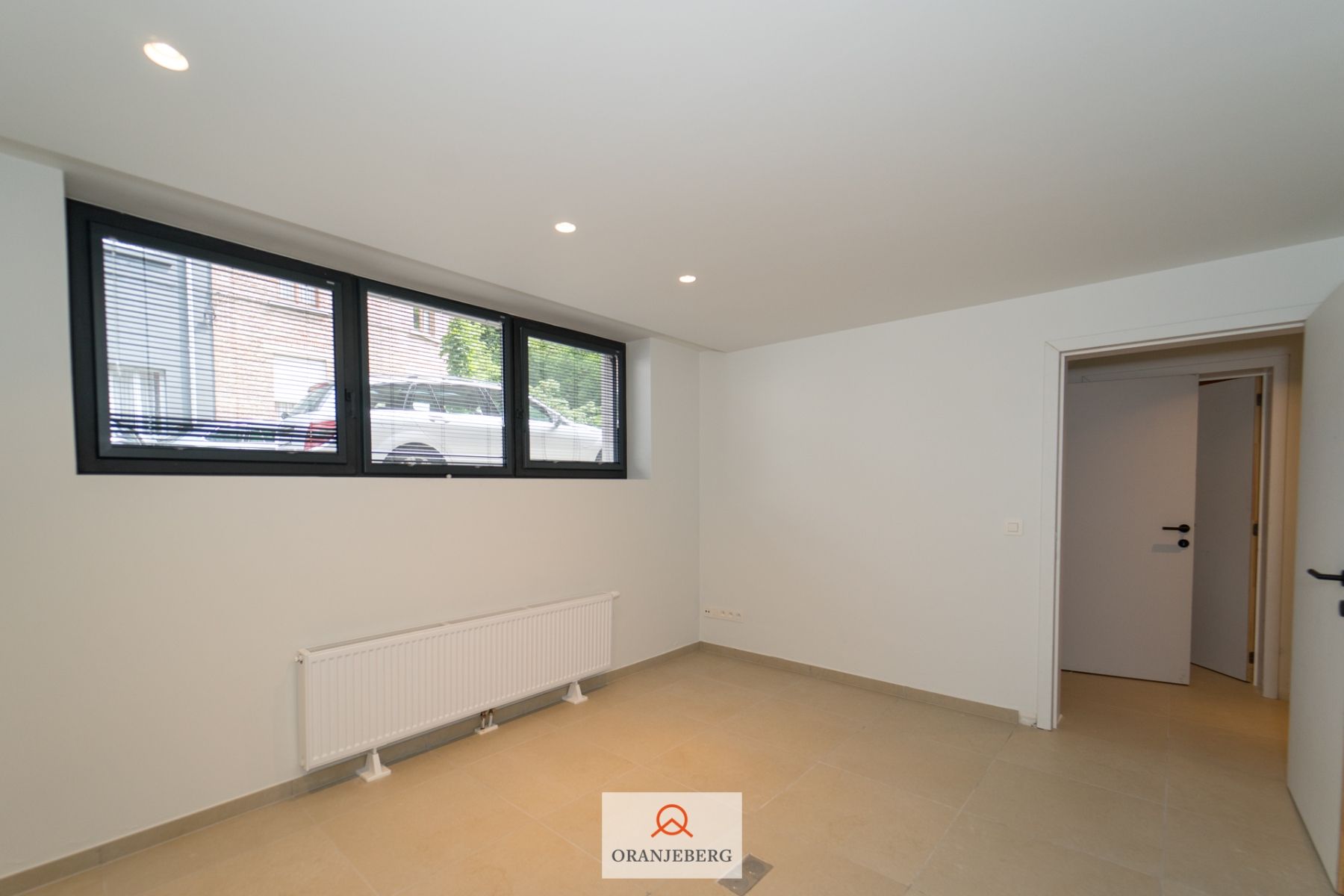 Gerenoveerd ruim duplex appartement met 2 slpk's foto 32