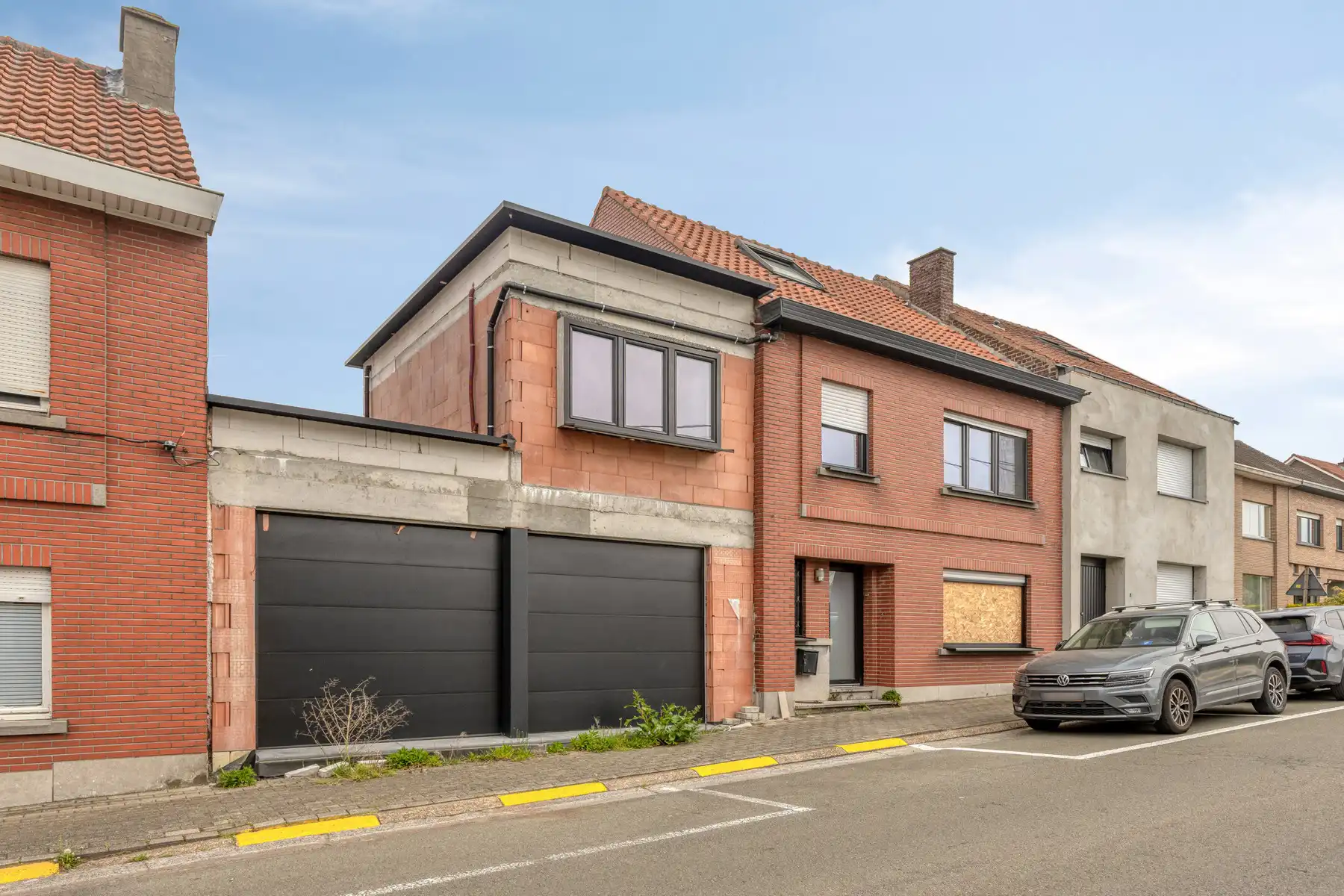 Hoofdfoto van de publicatie: Ruime verder af te werken 2-gevel met 4 slaapkamers