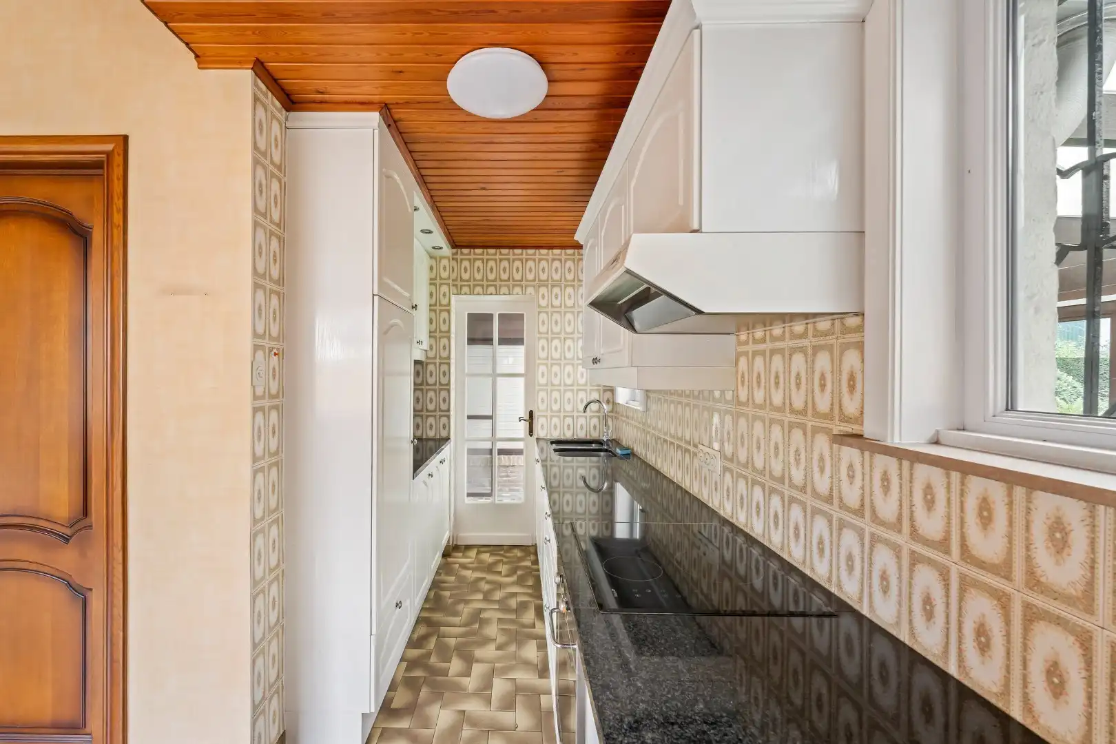 Charmante alleenstaande woning met 3 slaapkamers en garage te Menen foto 11