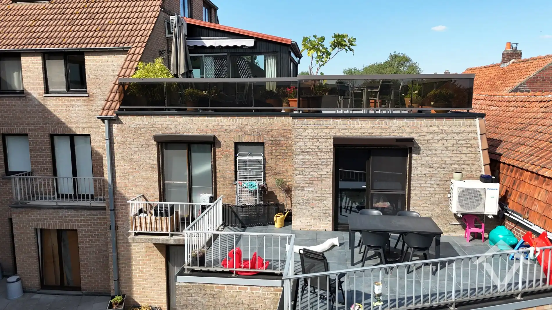 Ruim appartement met 2 slaapkamers en autostaanplaats te Koekelare foto 18