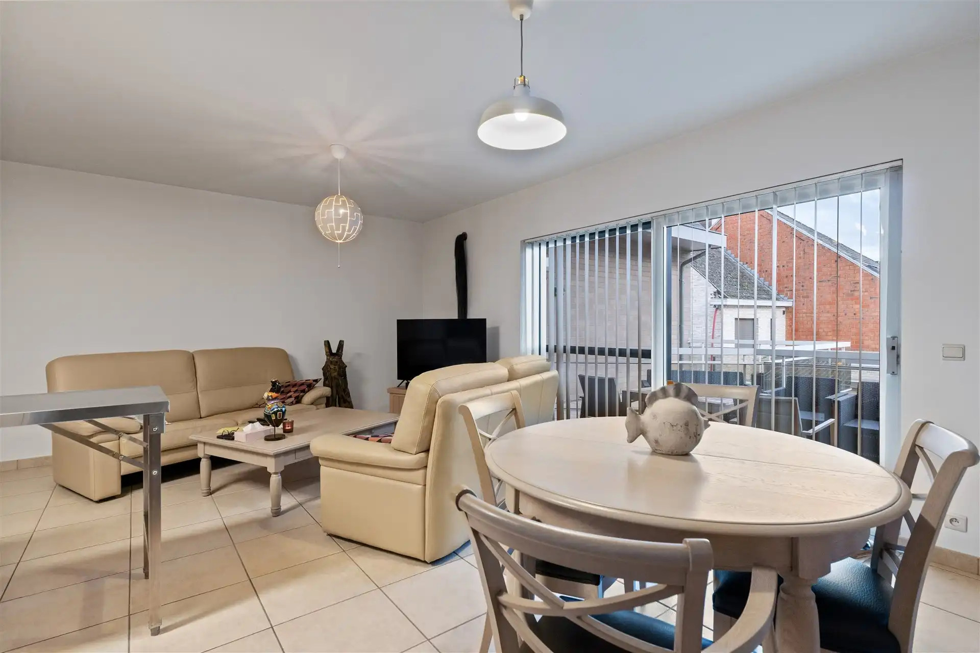 Instapklaar appartement met terras en 1 slaapkamer. foto 4