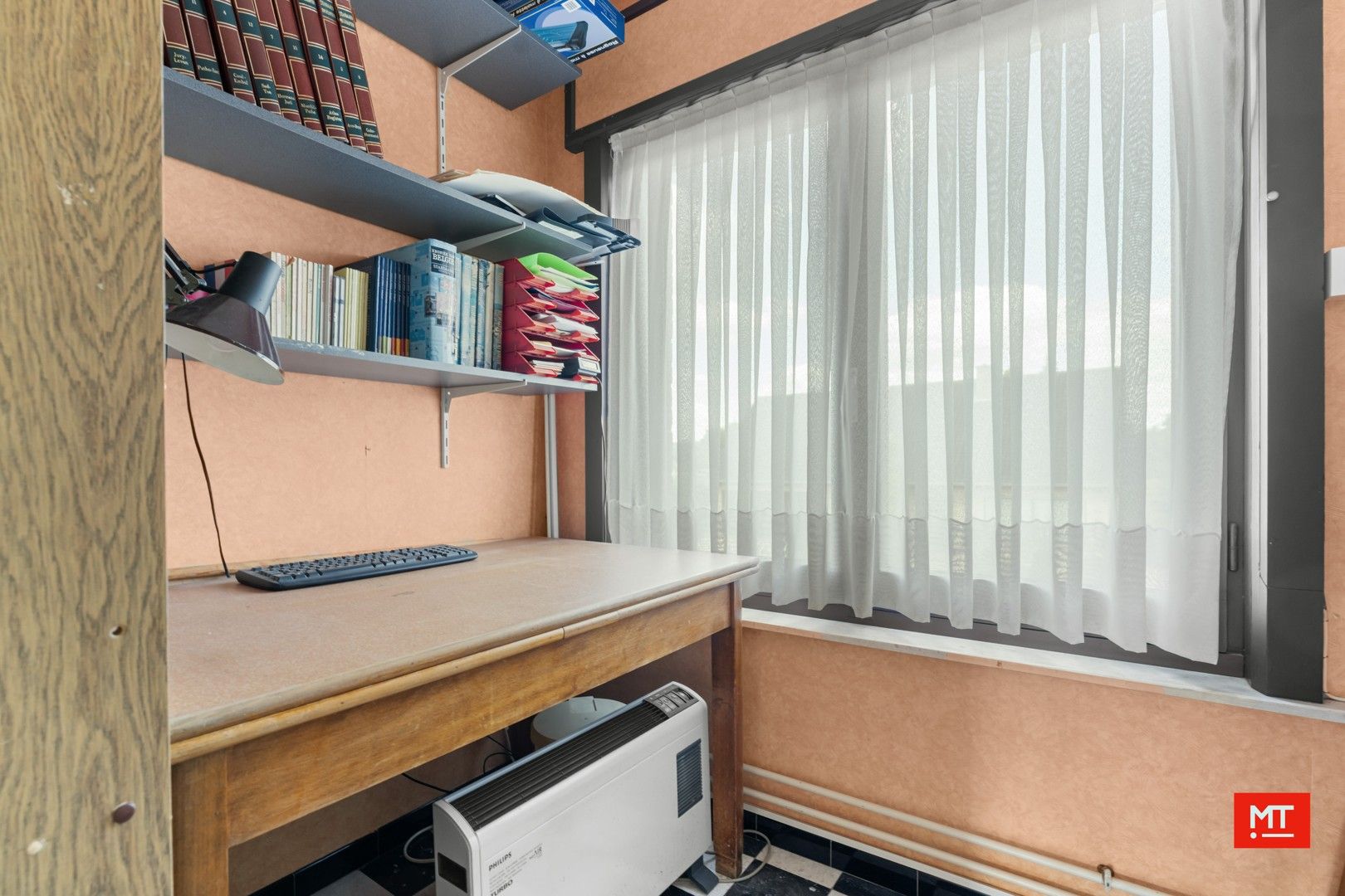 Kloeke, halfopen woning met 3 slaapkamers, tuin en garage in een rustige straat te Geluwe foto 15