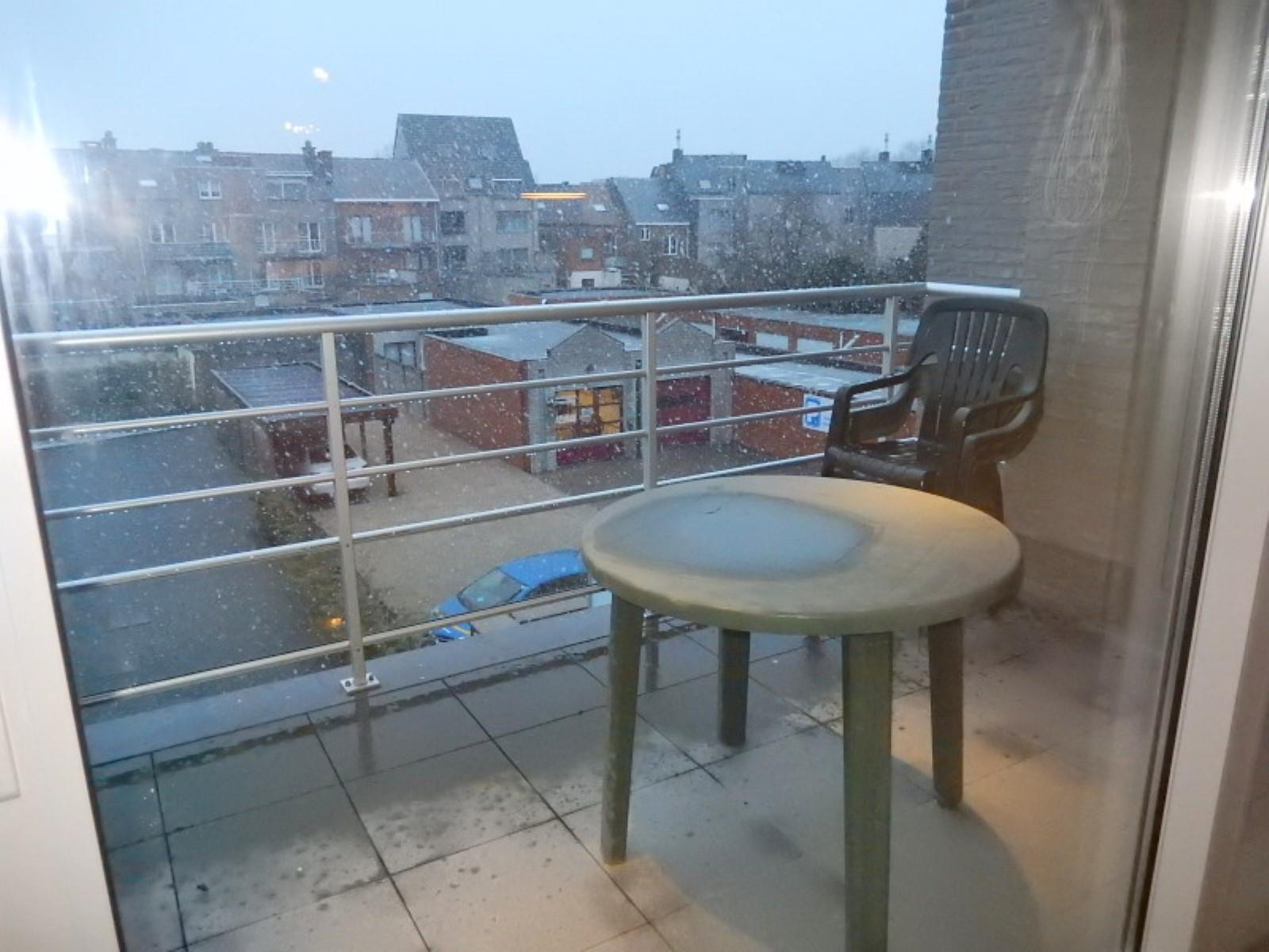 Gezellig 2-slaapkamer app. in het hartje van Erembodegem foto 7