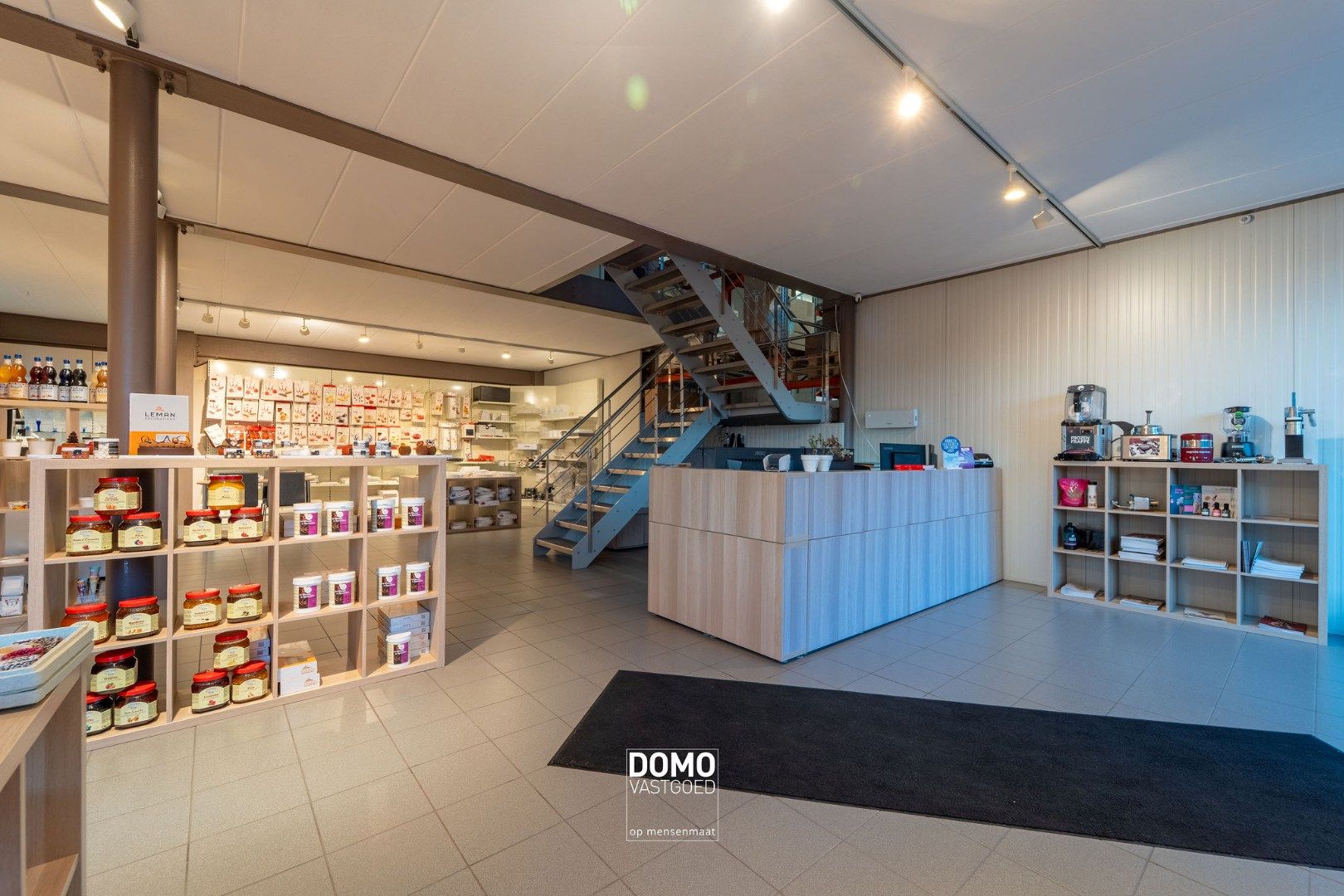 Industrieel vastgoed met sterke visibiliteit en tal van mogelijkheden foto 9