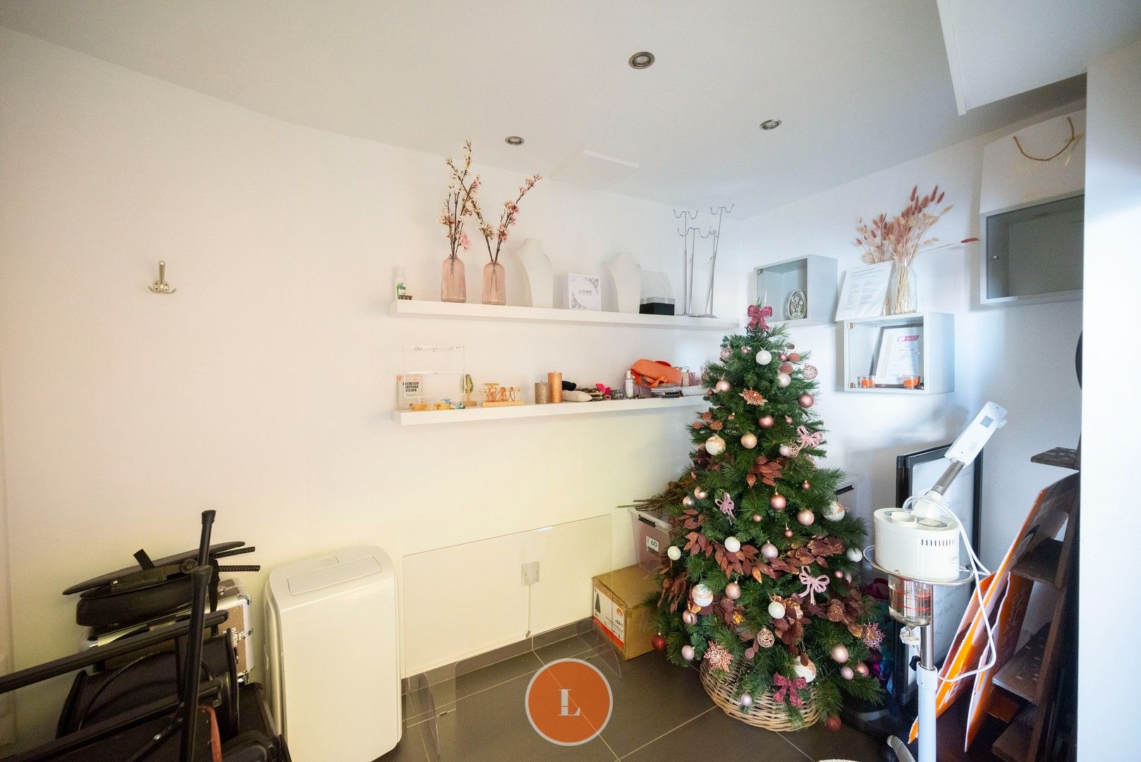 Handelspand op topligging in Menen foto 9