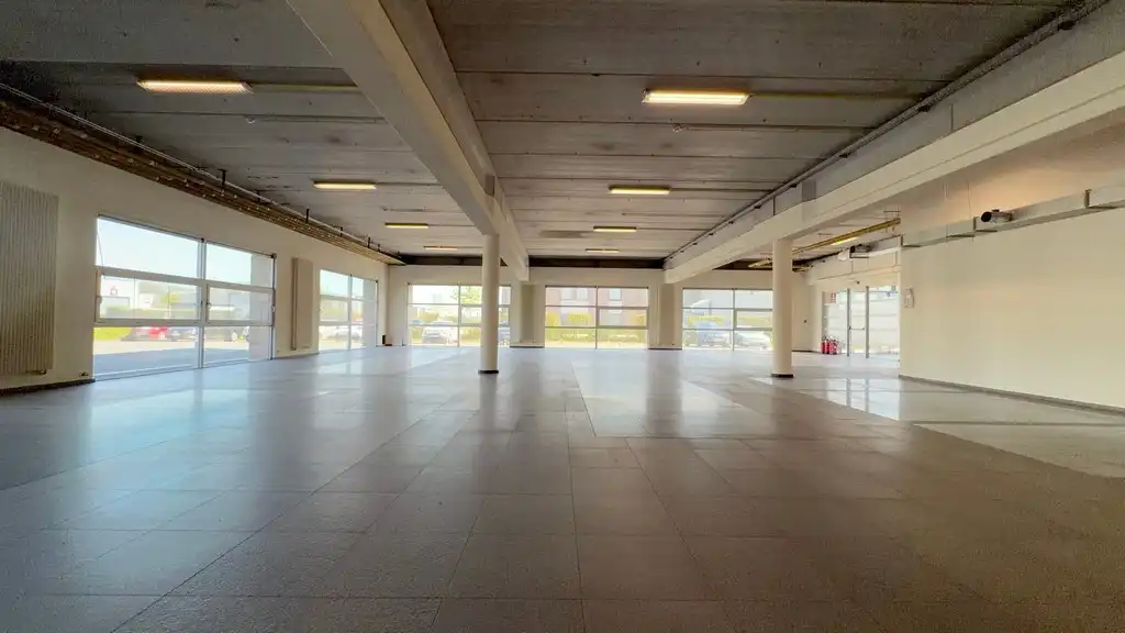 Budgetvriendelijke kantoren te huur vlakbij afrit E17 in Deinze foto 5