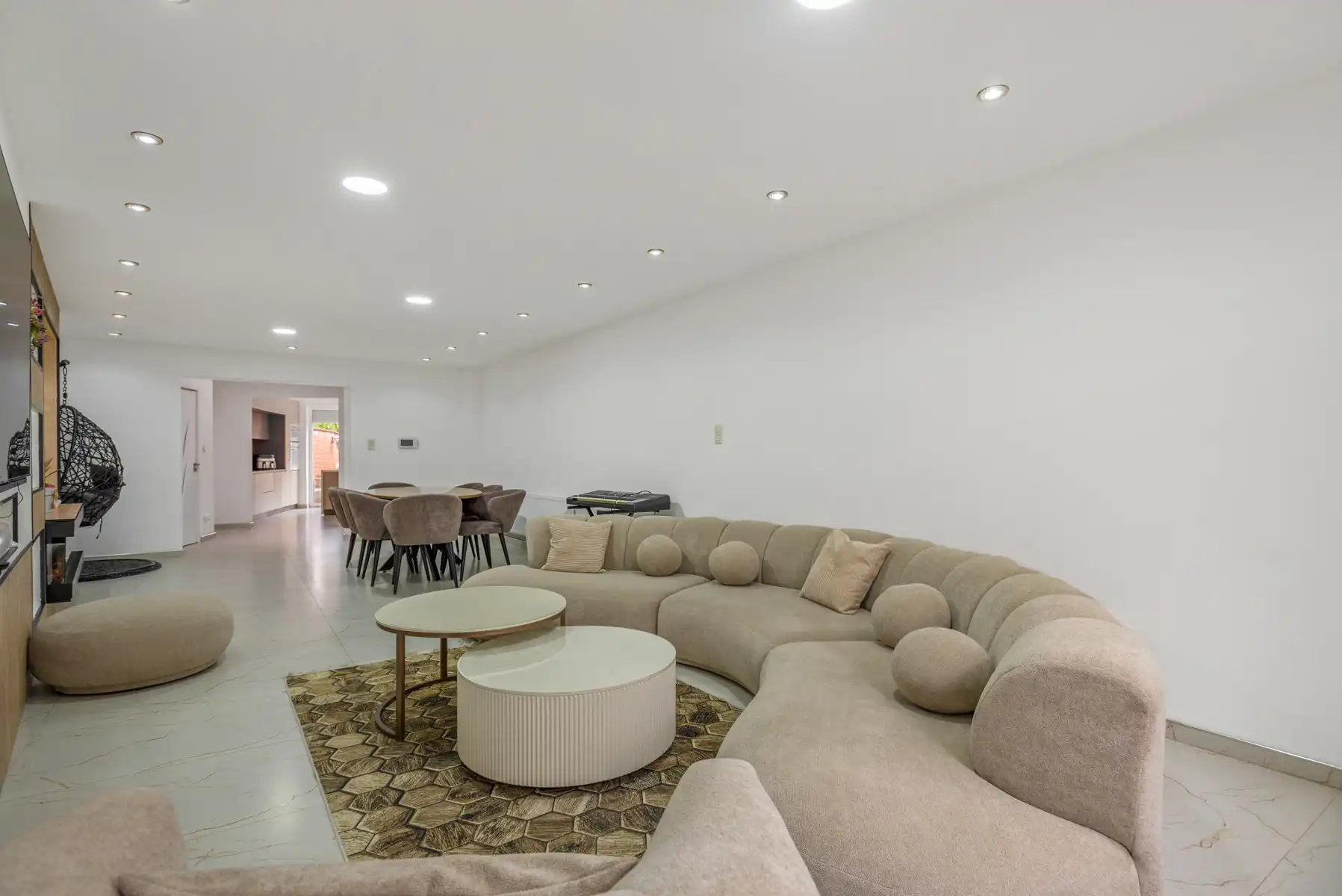 Uniek handelspand mét gerenoveerde woonst in het hart van Boom foto 22