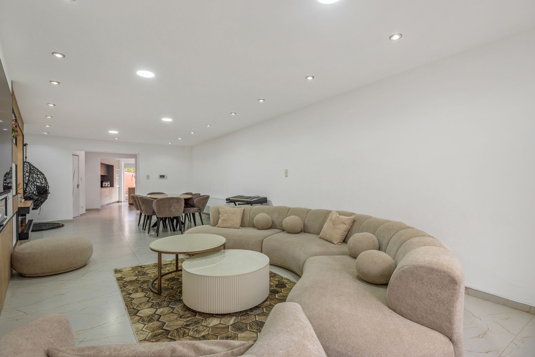 Uniek handelspand mét gerenoveerde woonst in het hart van Boom foto 22