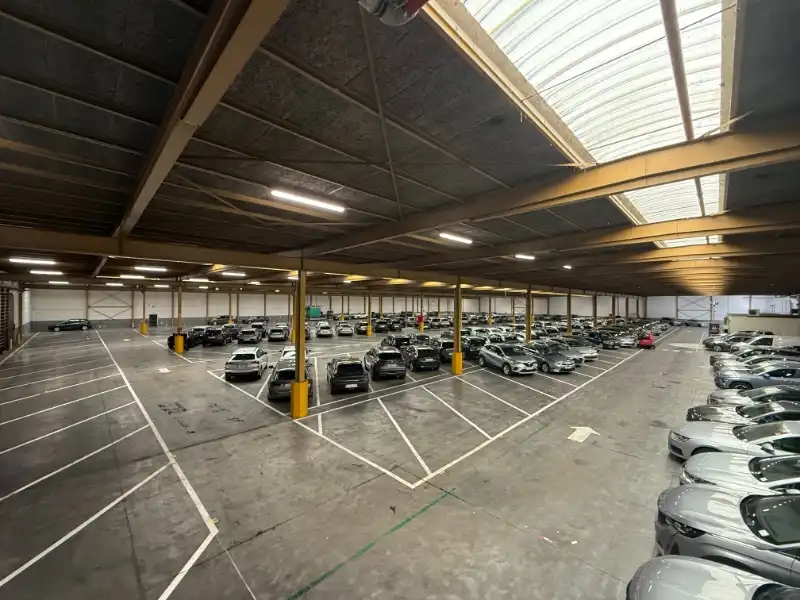 Magazijn te huur foto {{pictureIndex}}