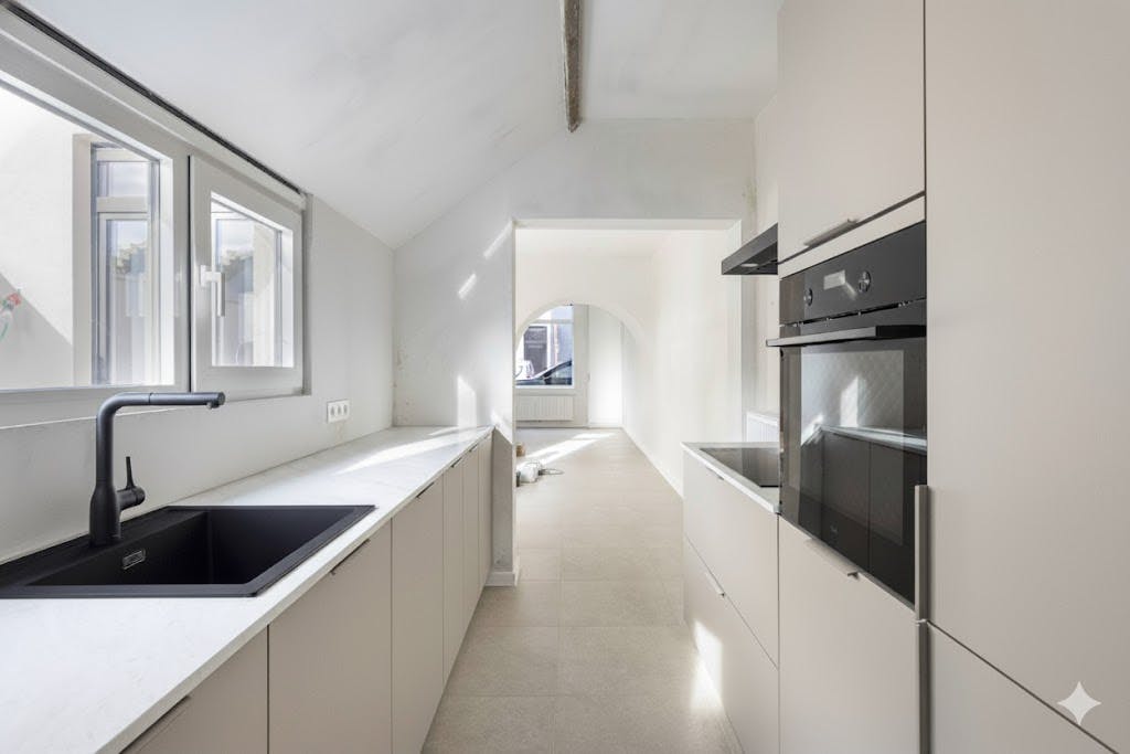 Gerenoveerd huis met 3 slaapkamers in Assebroek foto 7