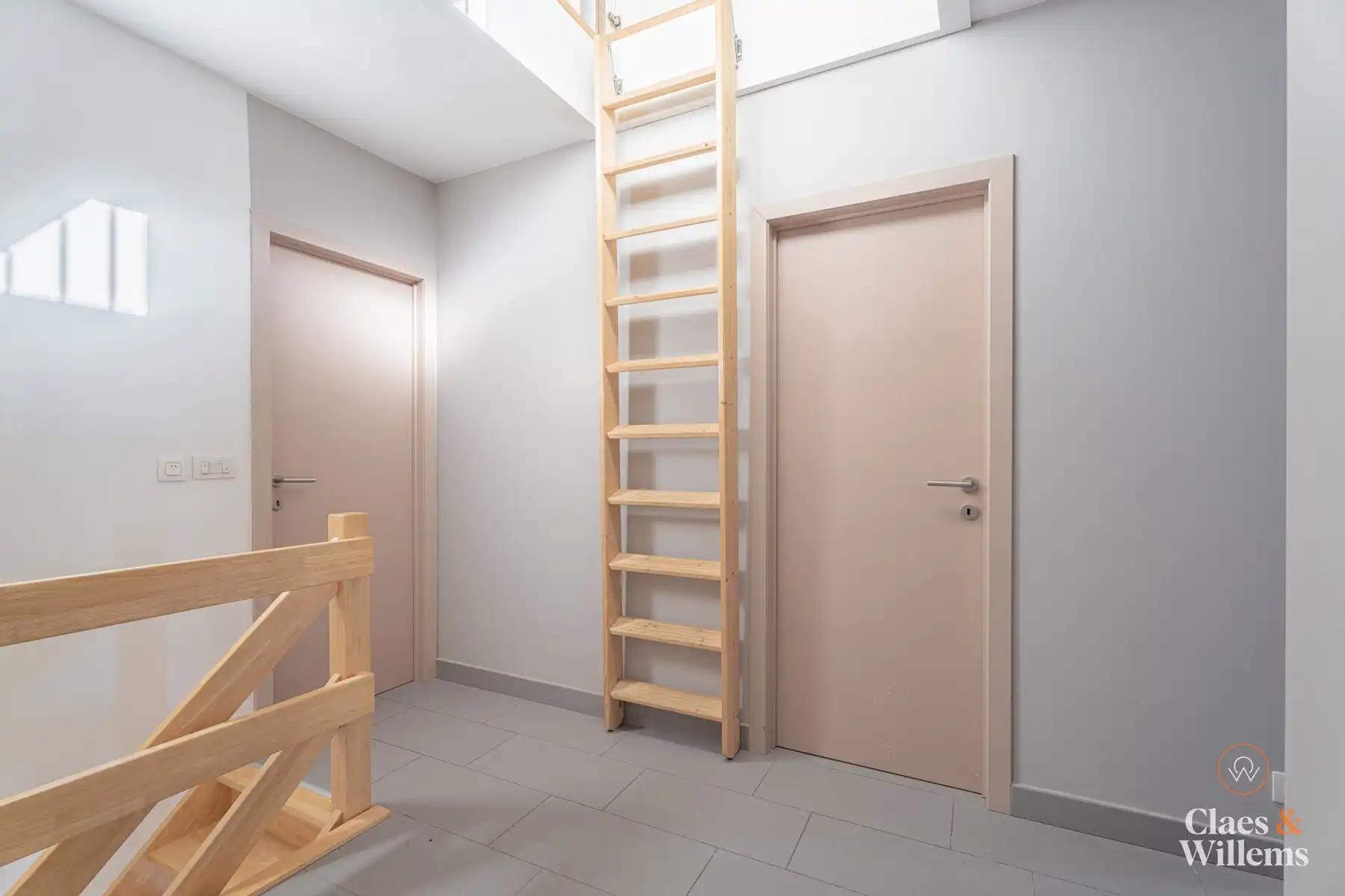 Ruim instapklaar duplex appartement te Sint-Pieters-Leeuw foto 17