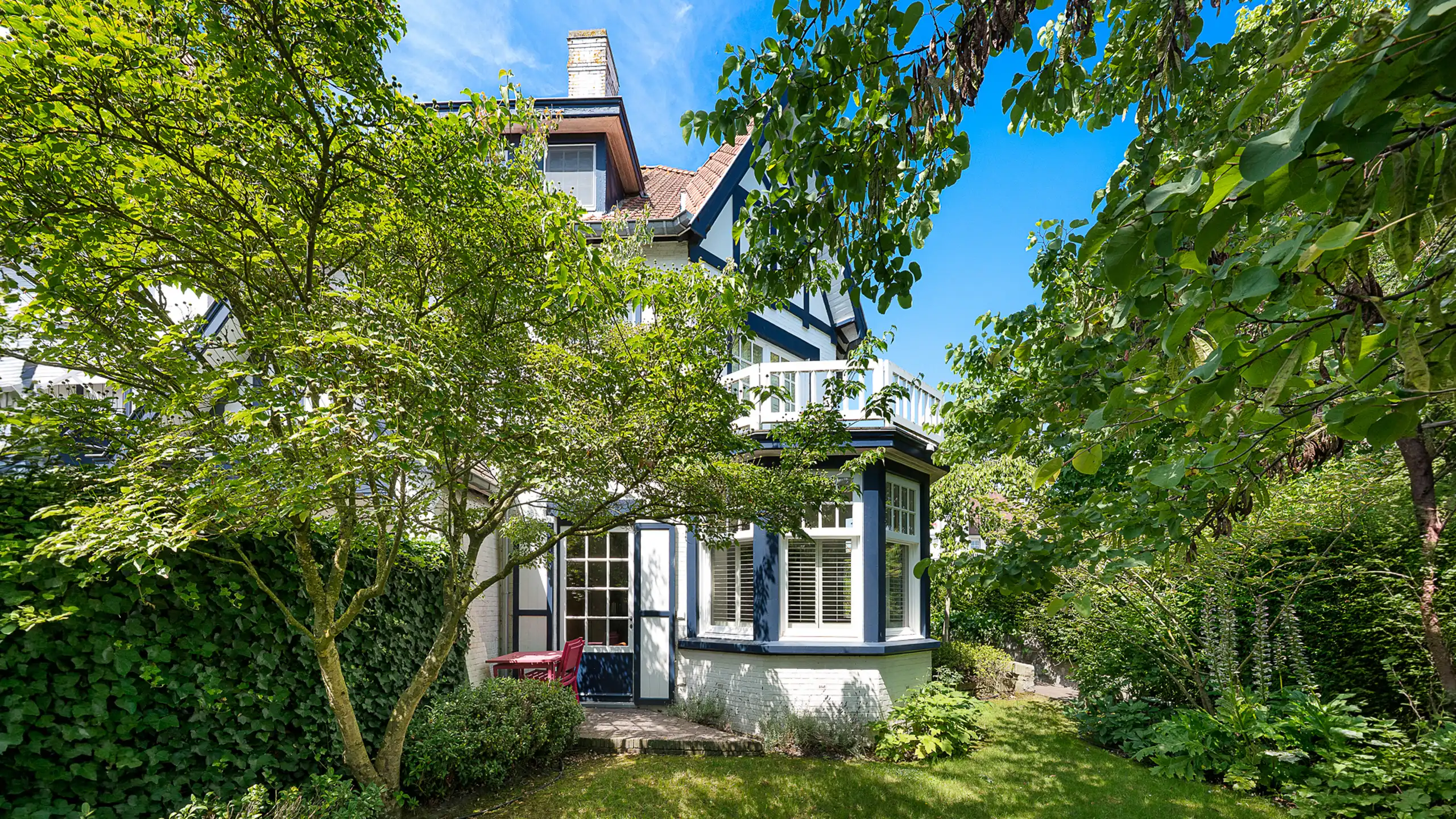 Authentieke Zoute-koppelvilla op een absolute toplocatie foto 2