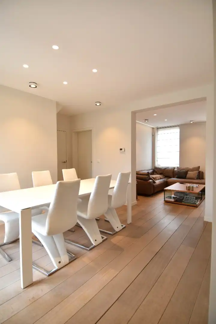 Vernieuwde HOB met 3 slaapkamers, bureel, zonnige tuin en garage te koop in Bellegem foto 5