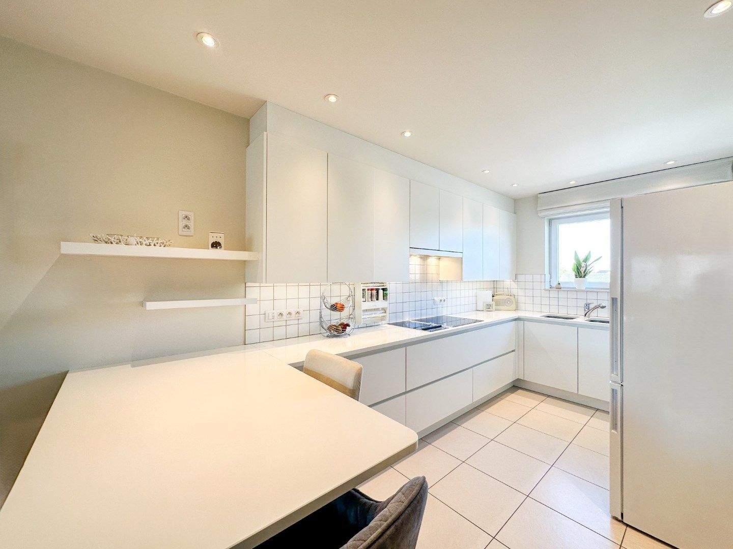 Prachtig ruim 2-slp appartement met zonnig terras (garage), Torhout foto 4