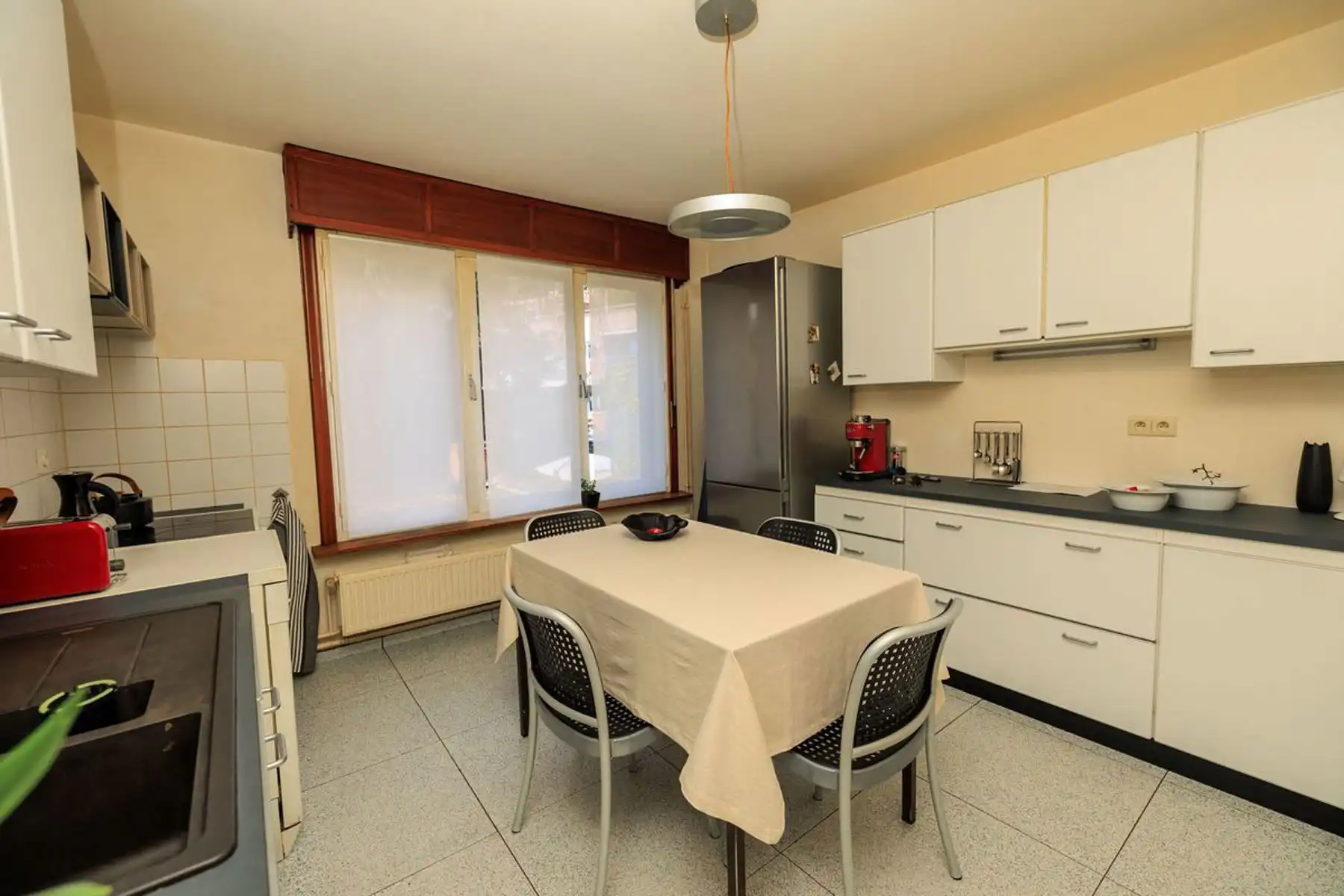 Ruime halfopen woning met tal van mogelijkheden foto 12