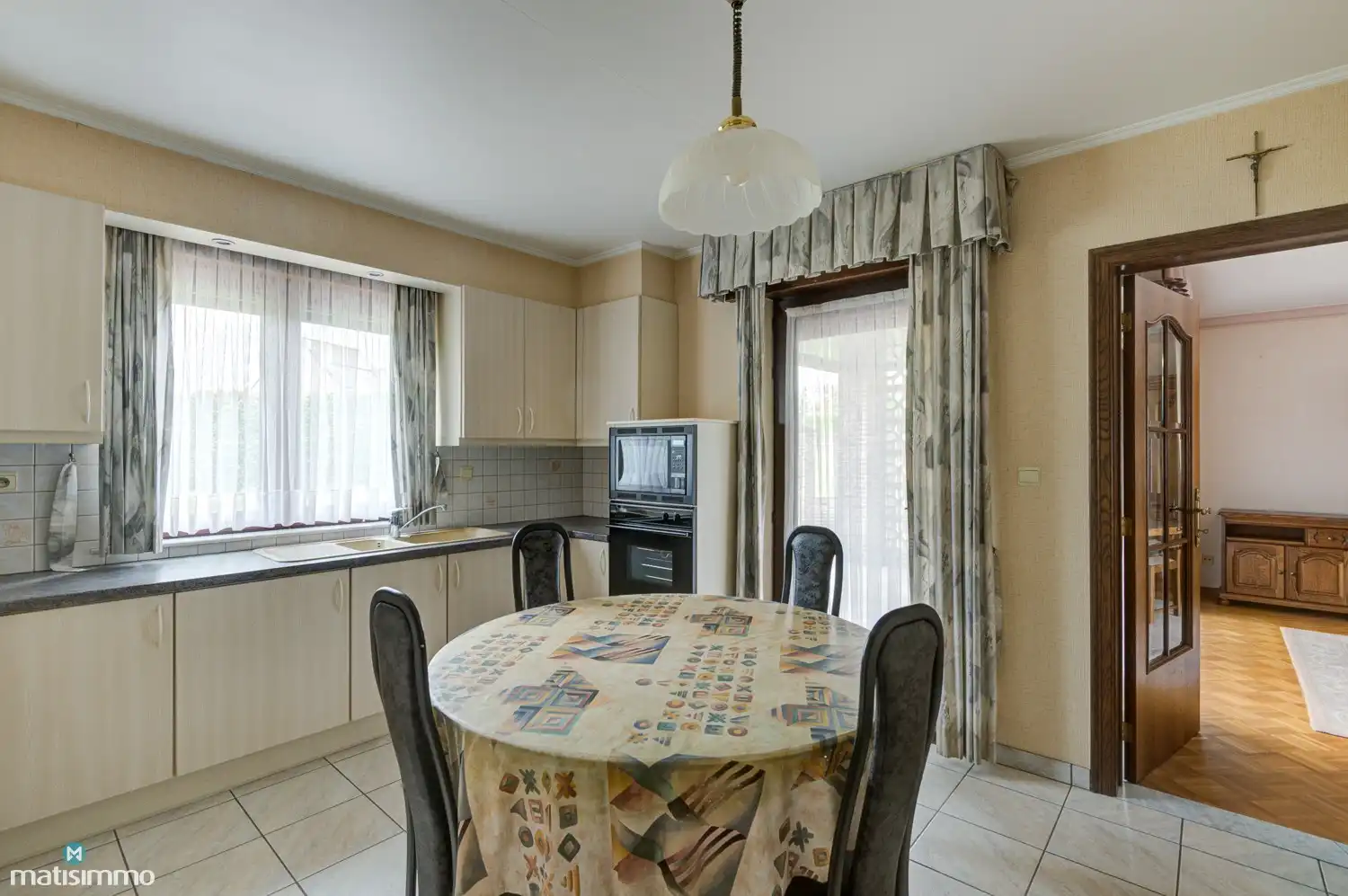 MEERSGEZINSWONING (2 APP.) MET 2 GARAGES, KELDER, ZOLDER EN RUIME TUIN IN MUNSTERBILZEN foto 8