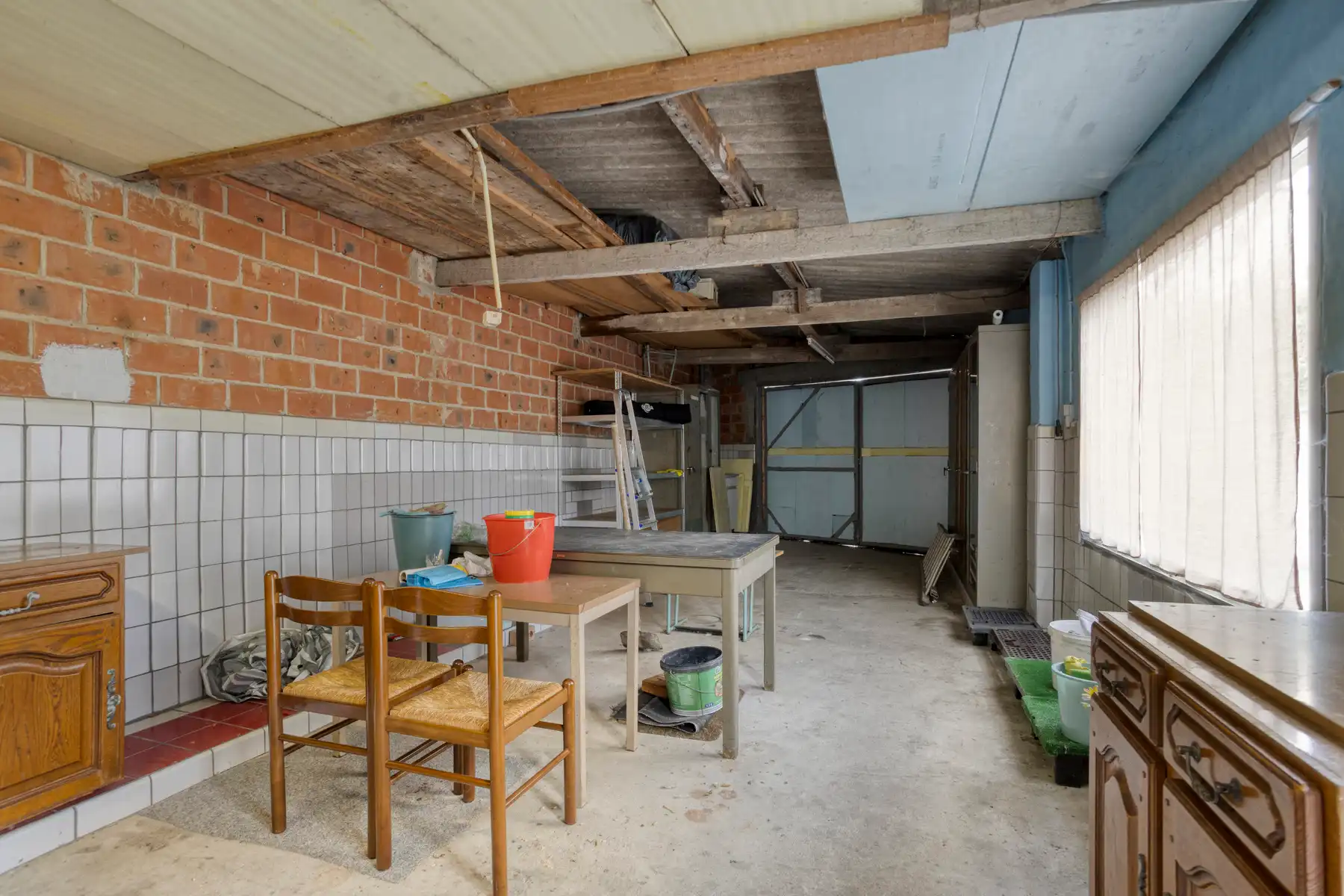 Te renoveren karaktervolle woning met tal van mogelijkheden foto 14