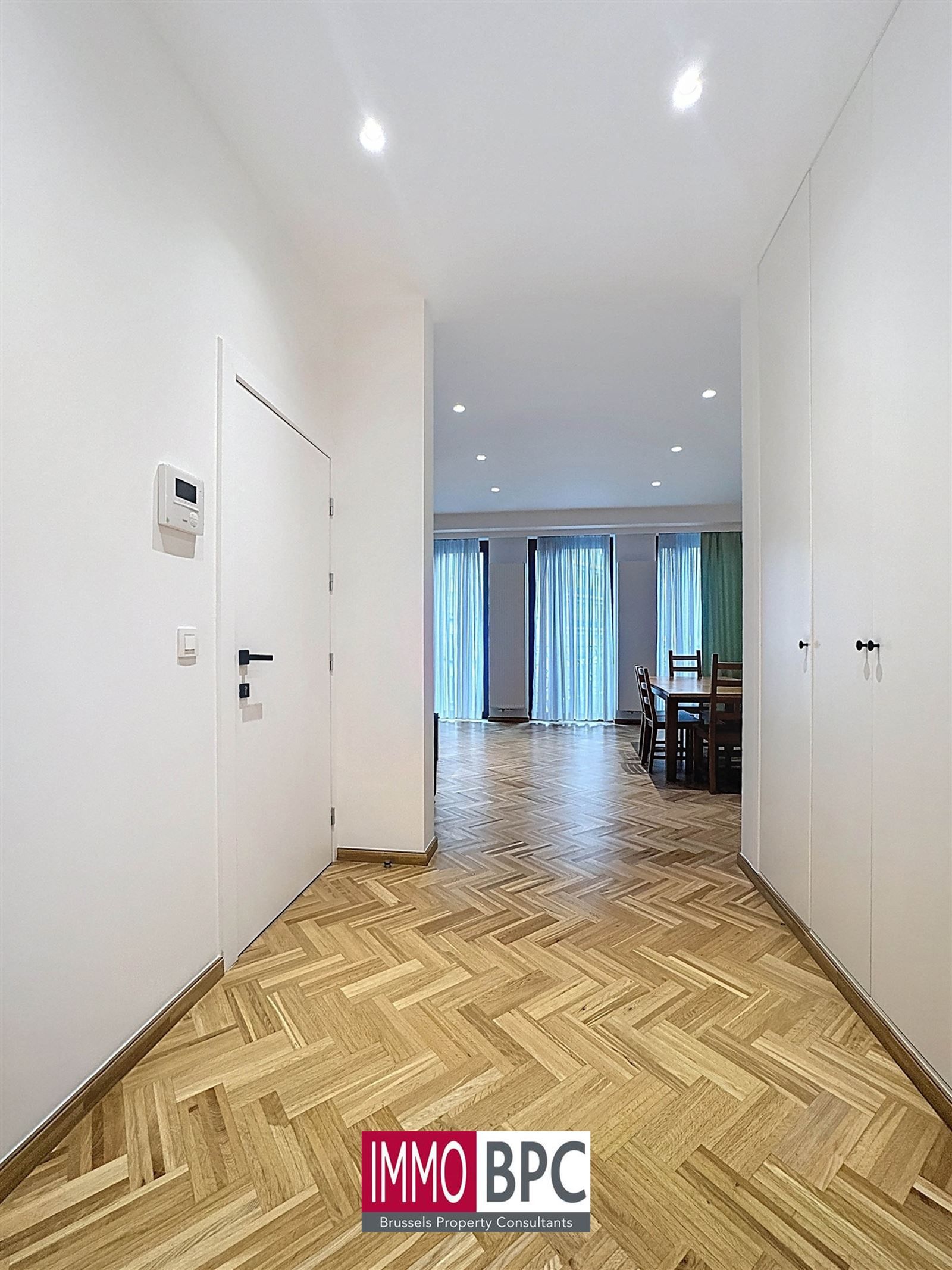 UITZONDERLIJKE MODERNE OPBRENGSTEIGENDOM IN GANSHOREN – 595 m² WOONOPPERVLAKTE foto 23