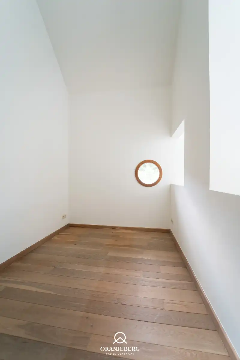 Instapklare duplex met terras, privétuin en parkeermogelijkheid foto 13
