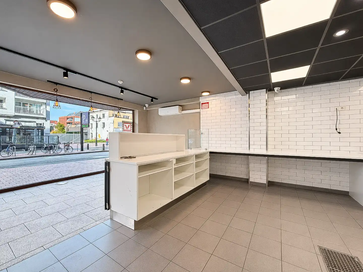 Horecazaak -winkel Lippenslaan 58 te koop  foto 16